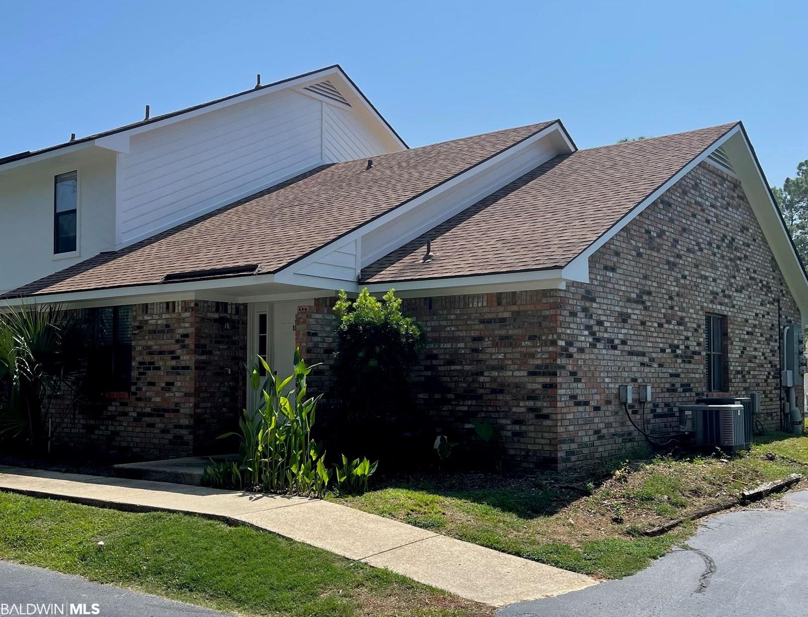 328 Clubhouse Drive 1D