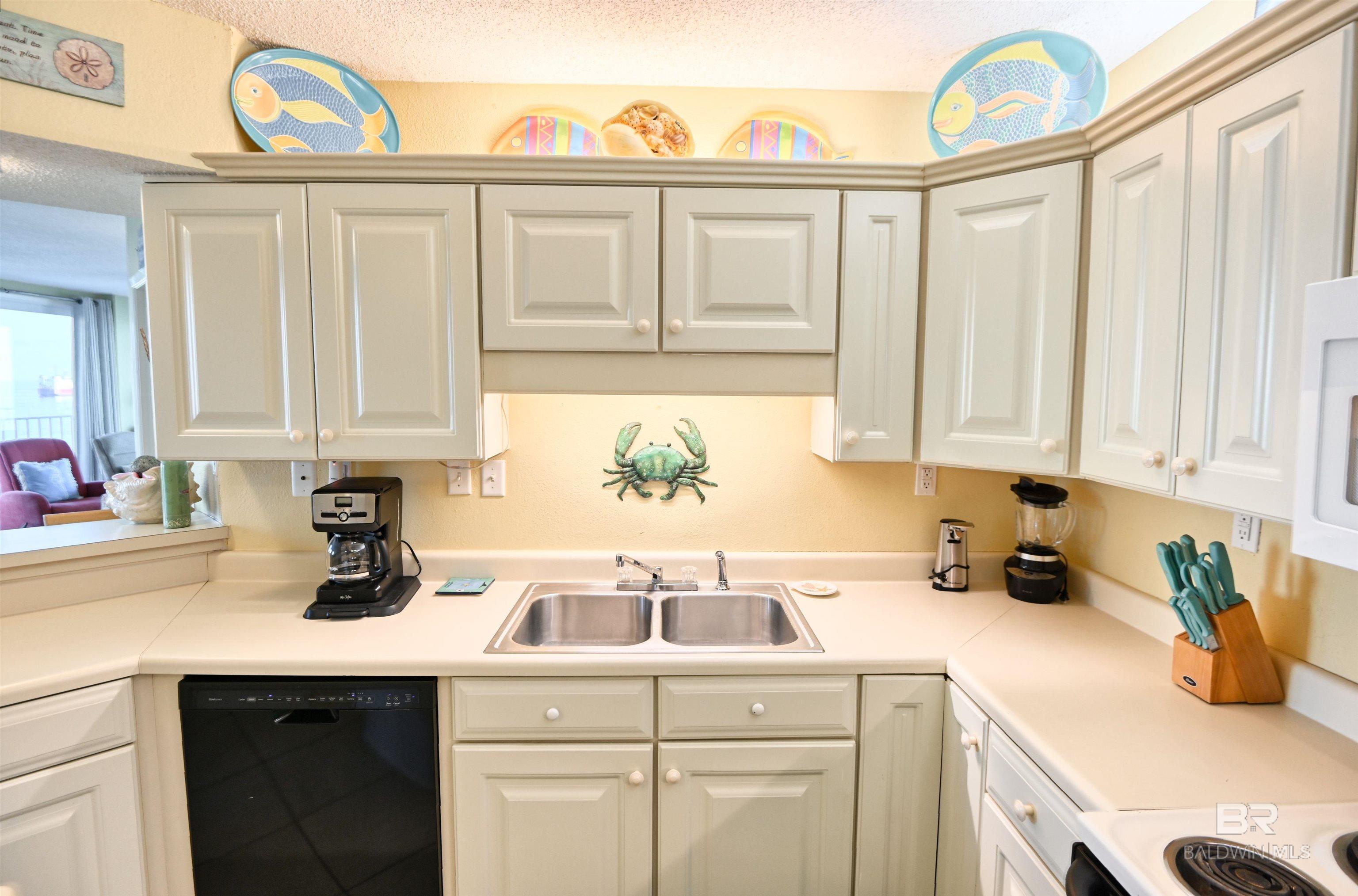 1027 W Beach Boulevard 317