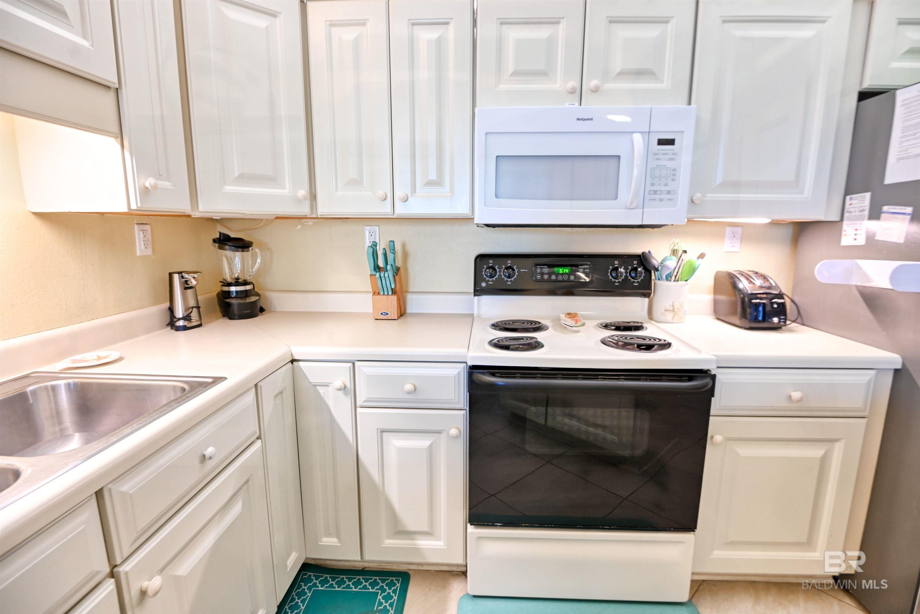 1027 W Beach Boulevard 317