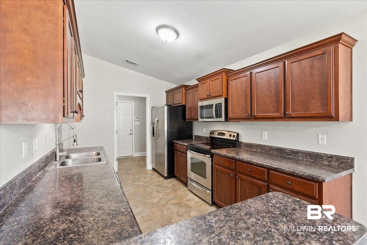 3993 Embers Landing