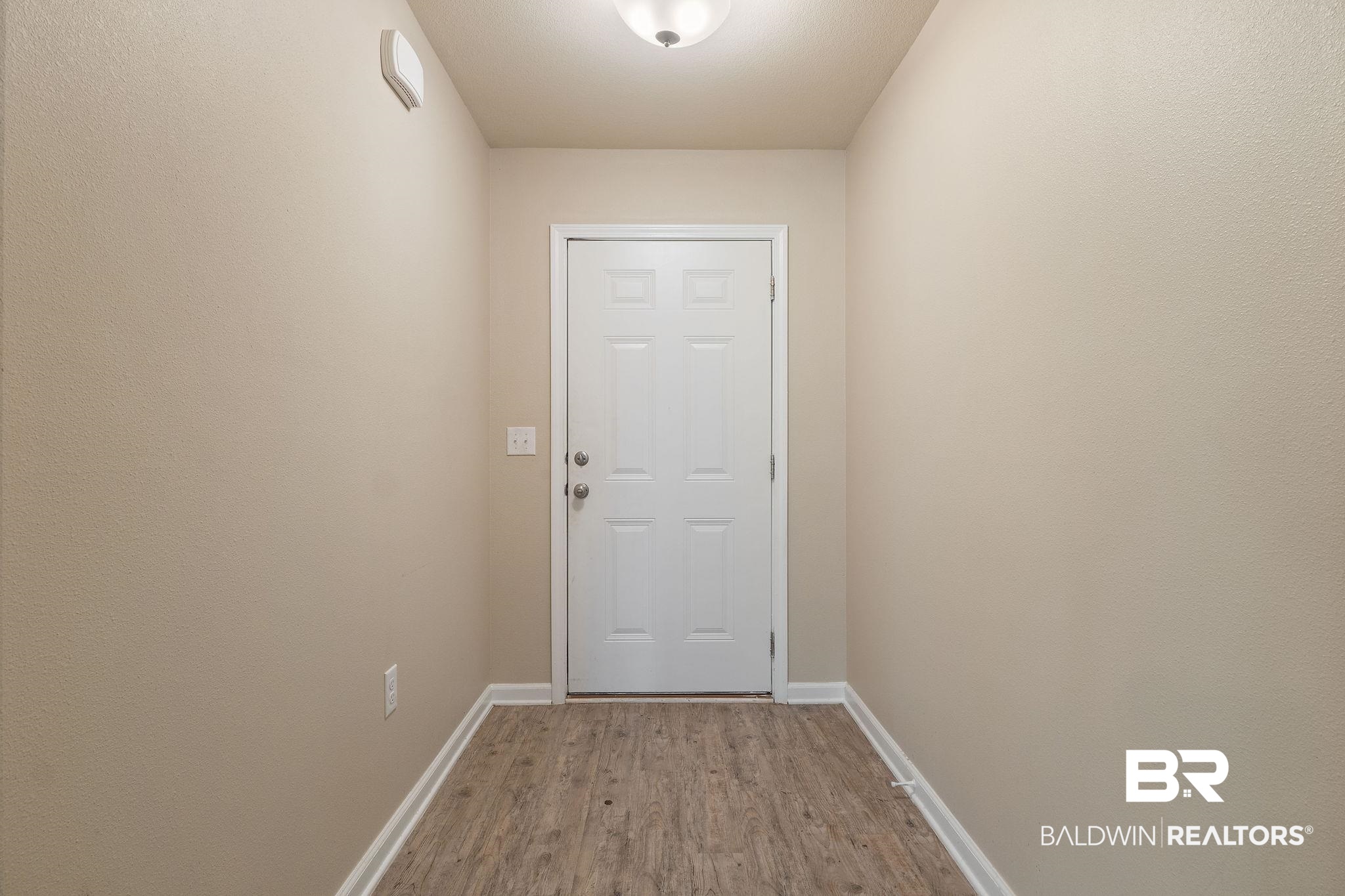 6903 Crimson Lane
