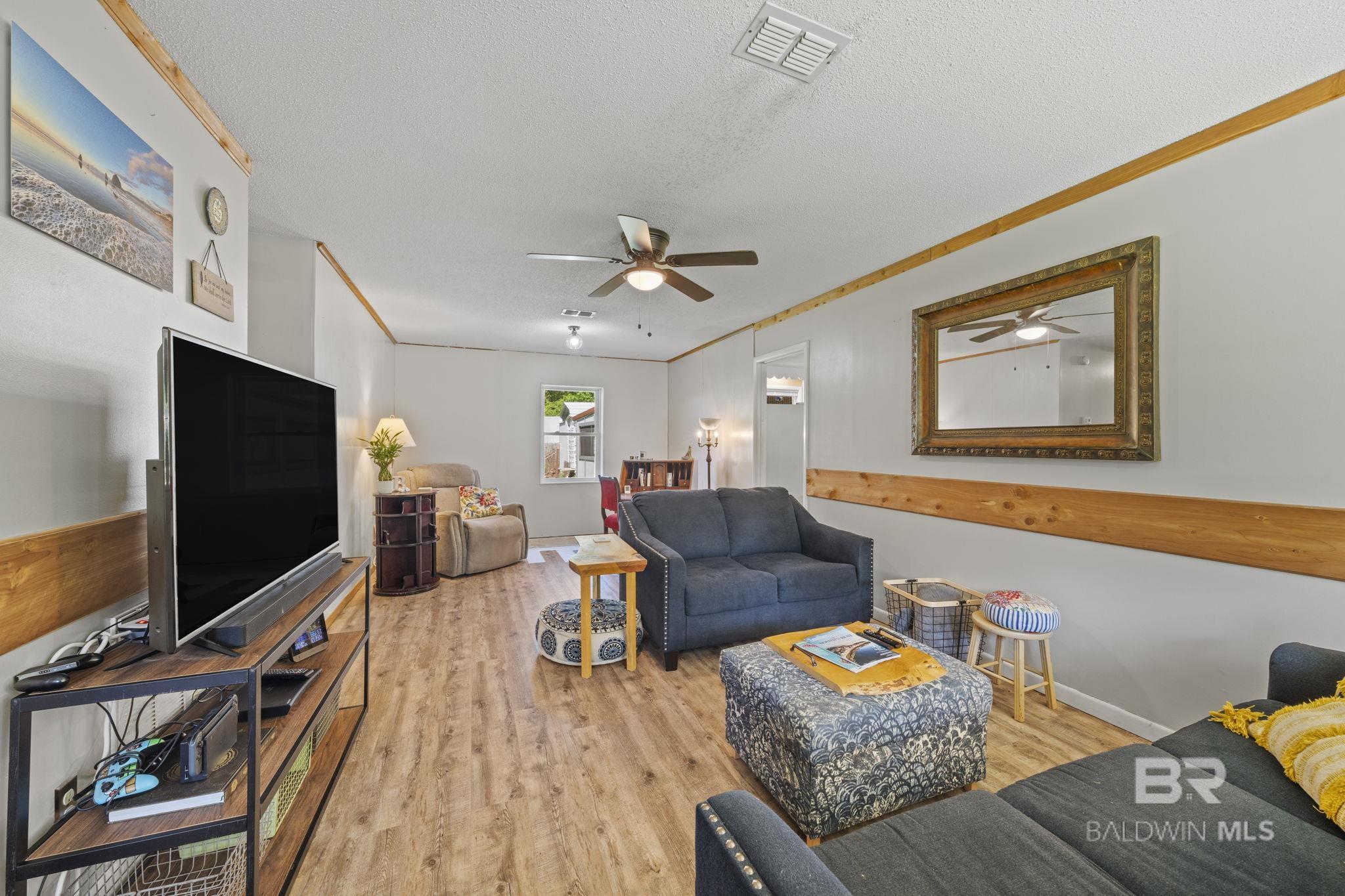 23315 N Frances Street