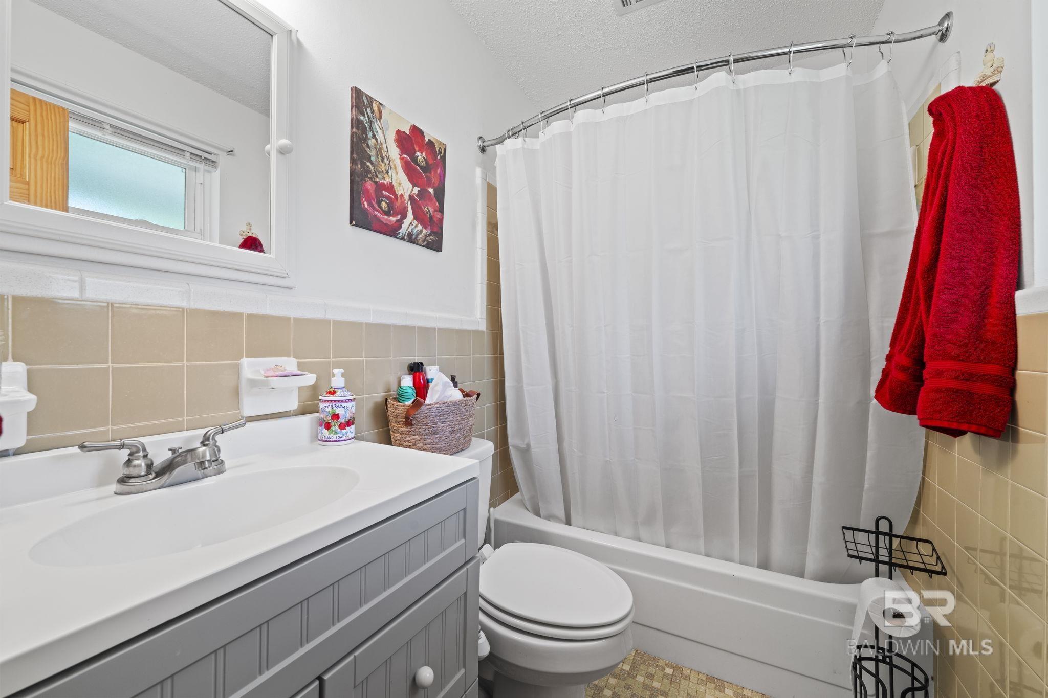 23315 N Frances Street