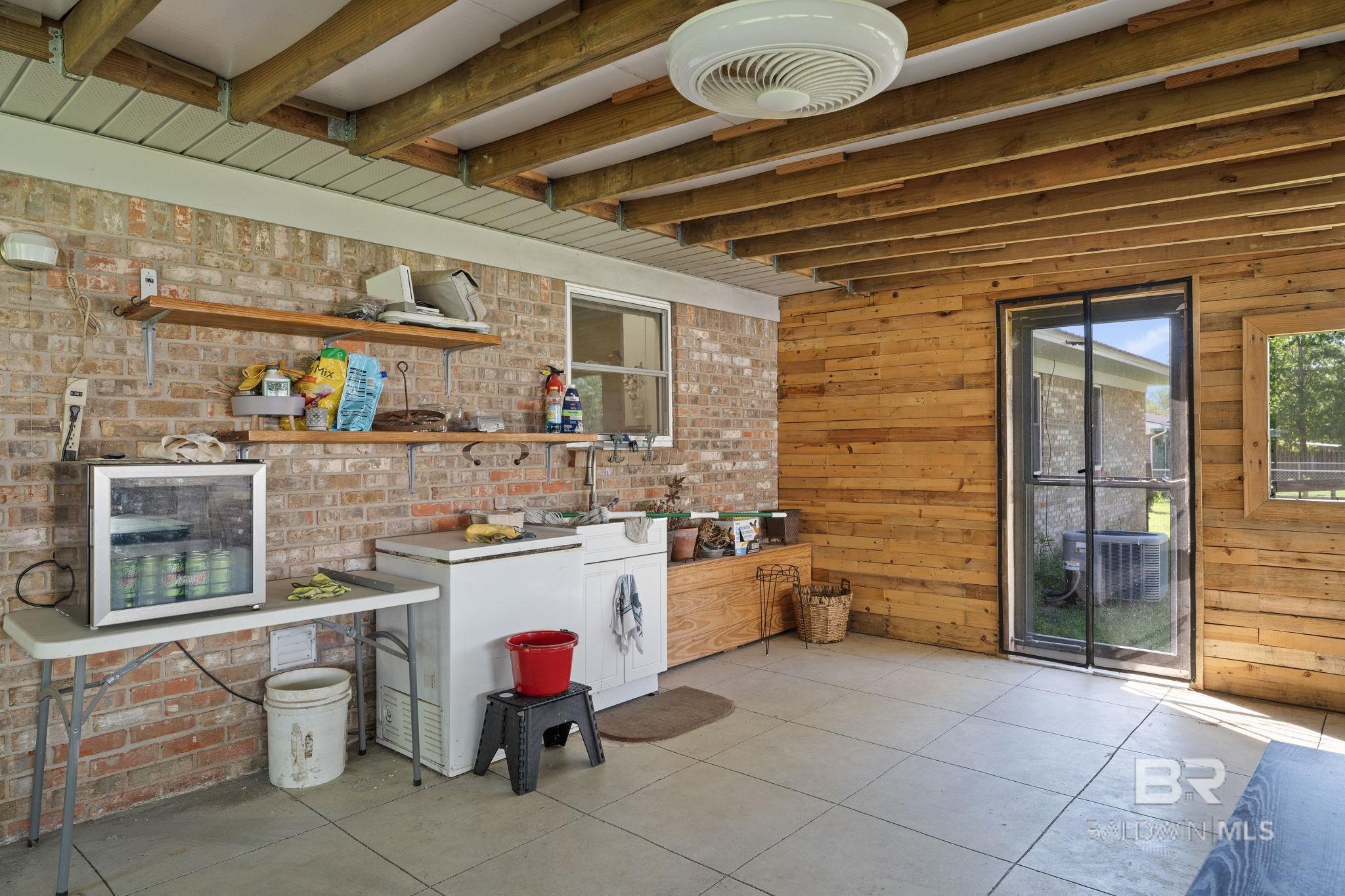 23315 N Frances Street