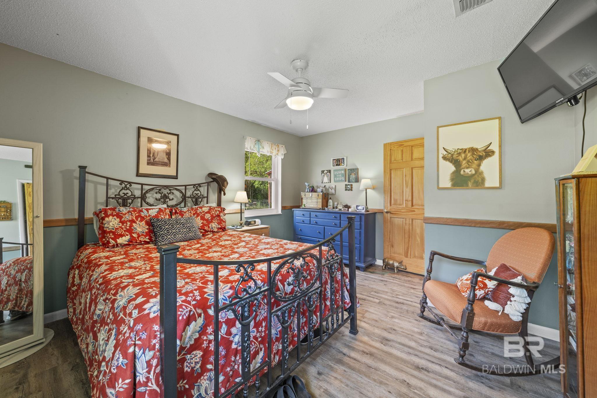 23315 N Frances Street