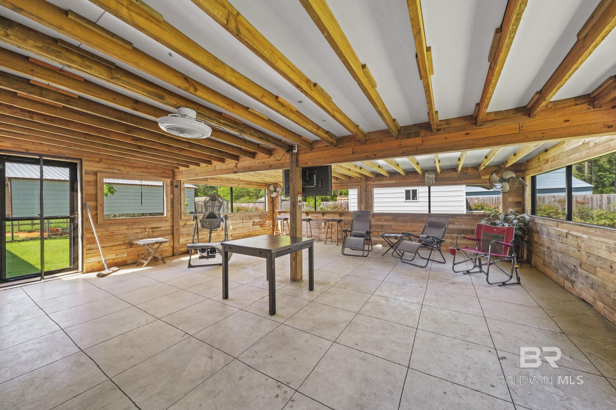 23315 N Frances Street