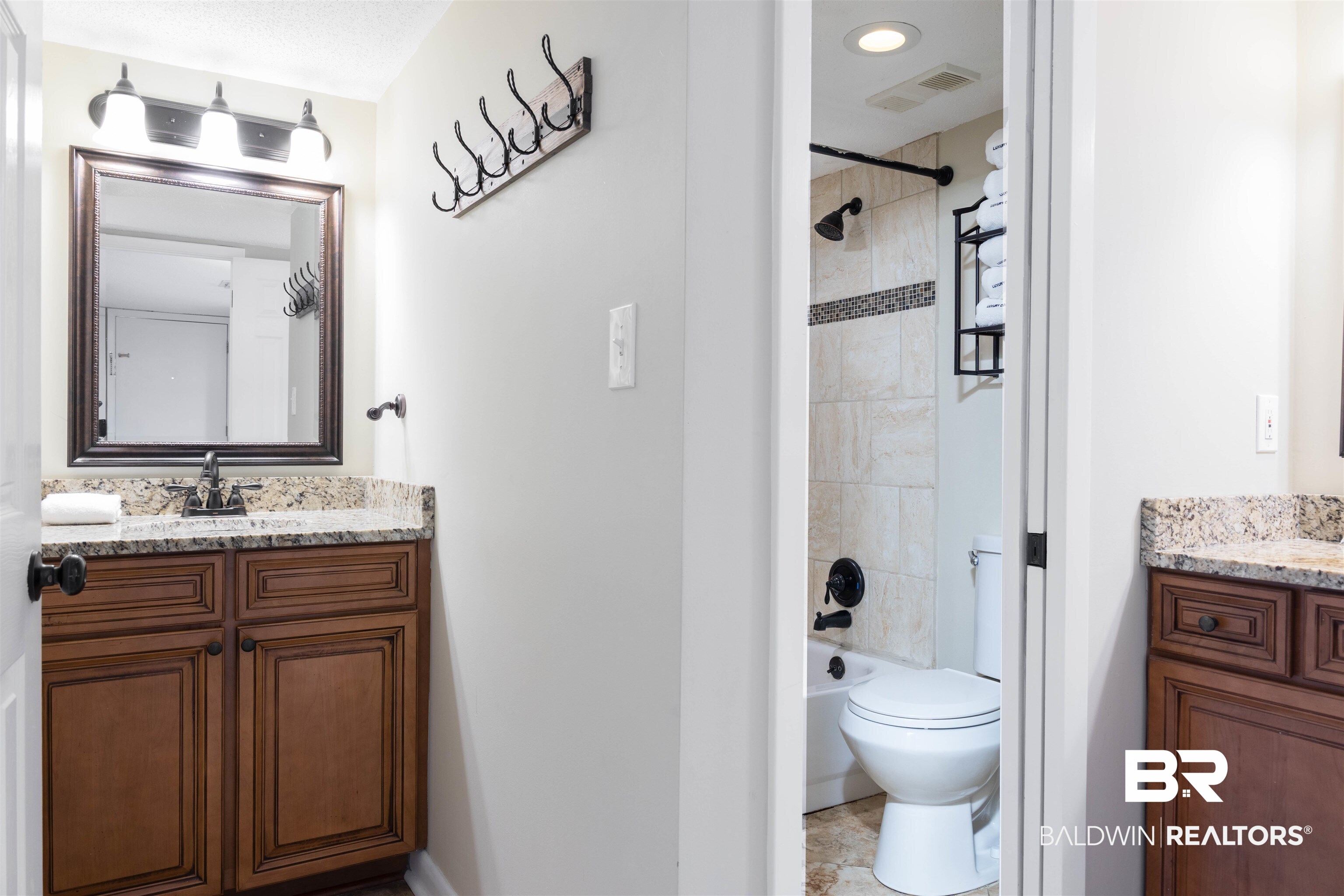 327 E Beach Boulevard 5D