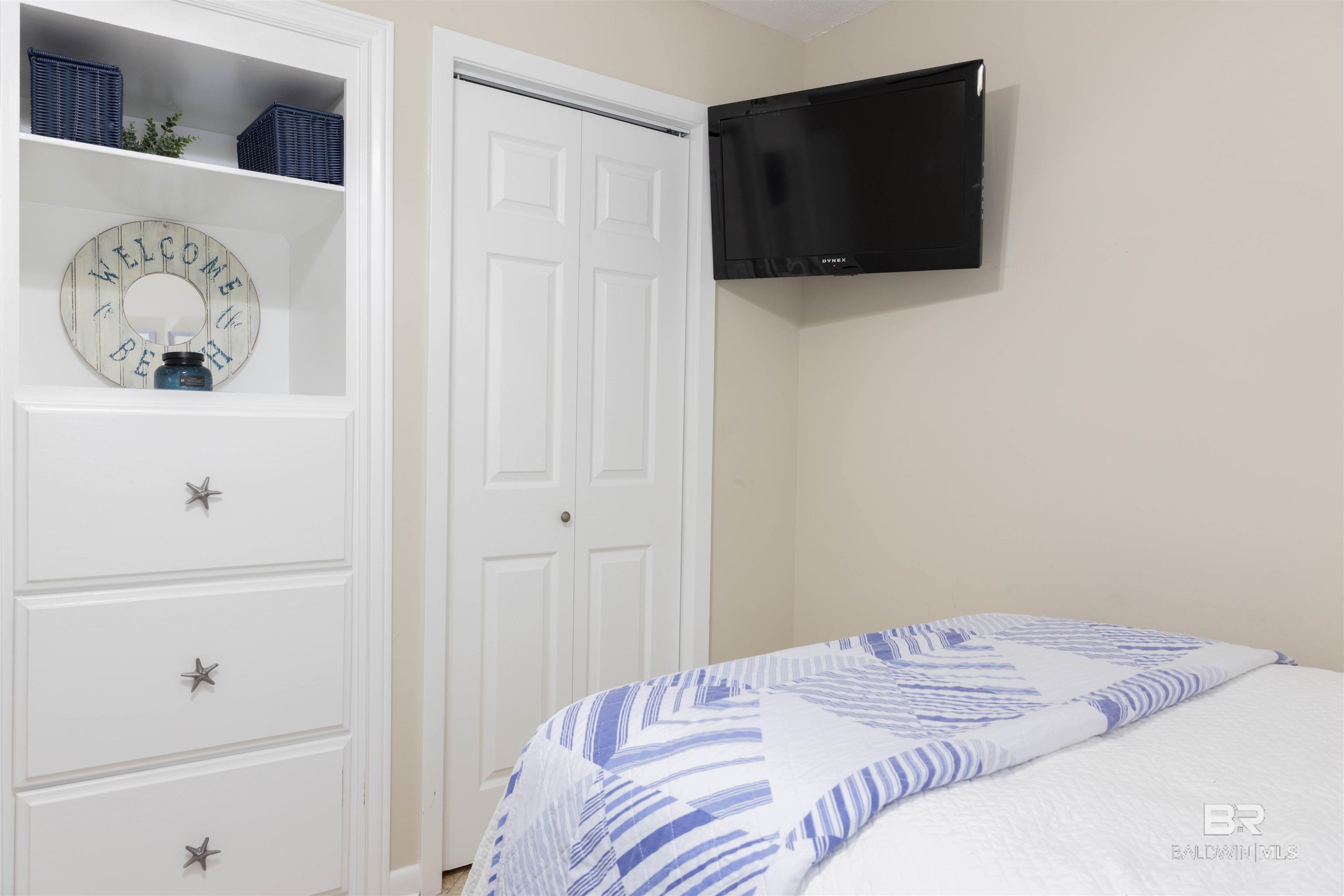 327 E Beach Boulevard 5D