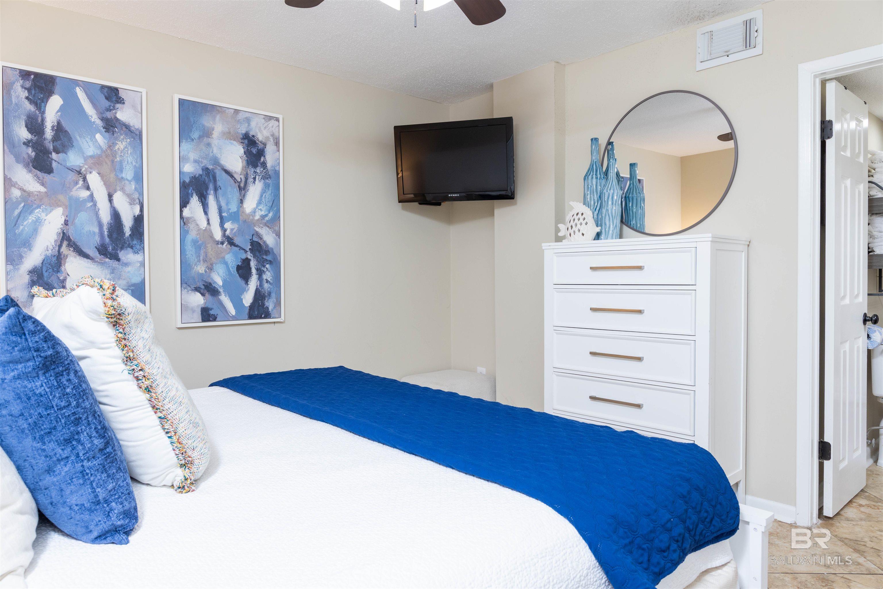 327 E Beach Boulevard 5D