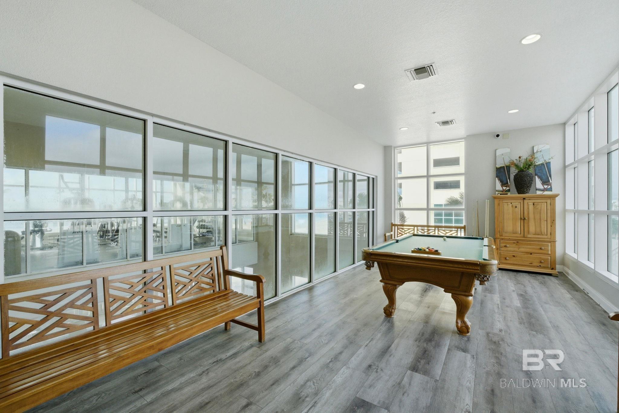 921 W Beach Boulevard 1307