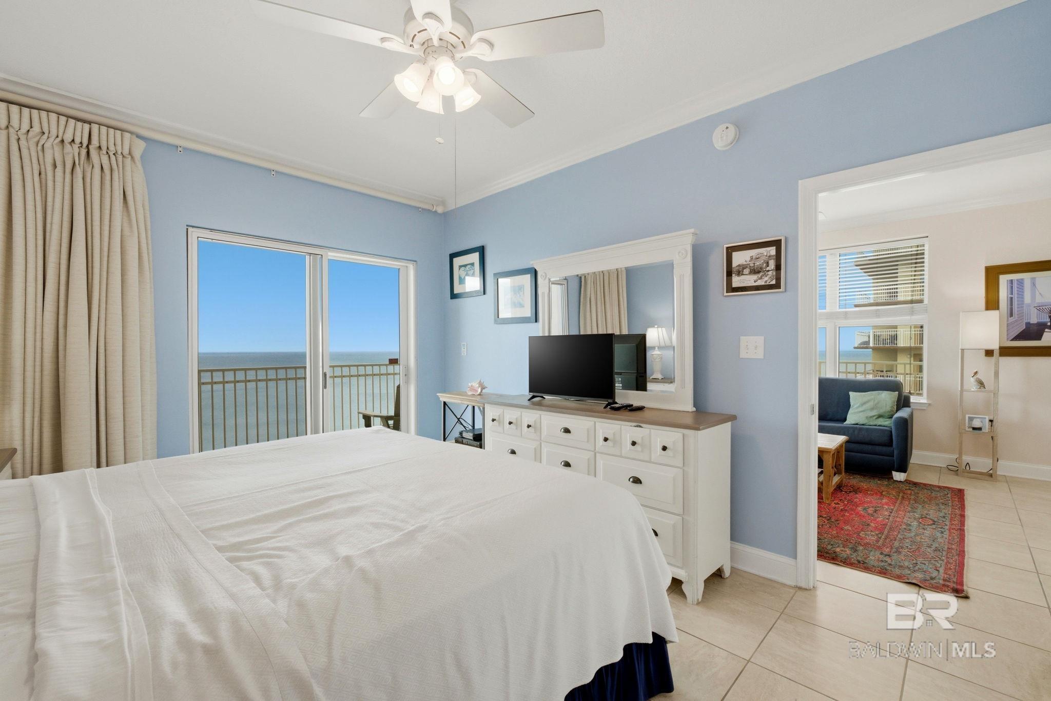 921 W Beach Boulevard 1307