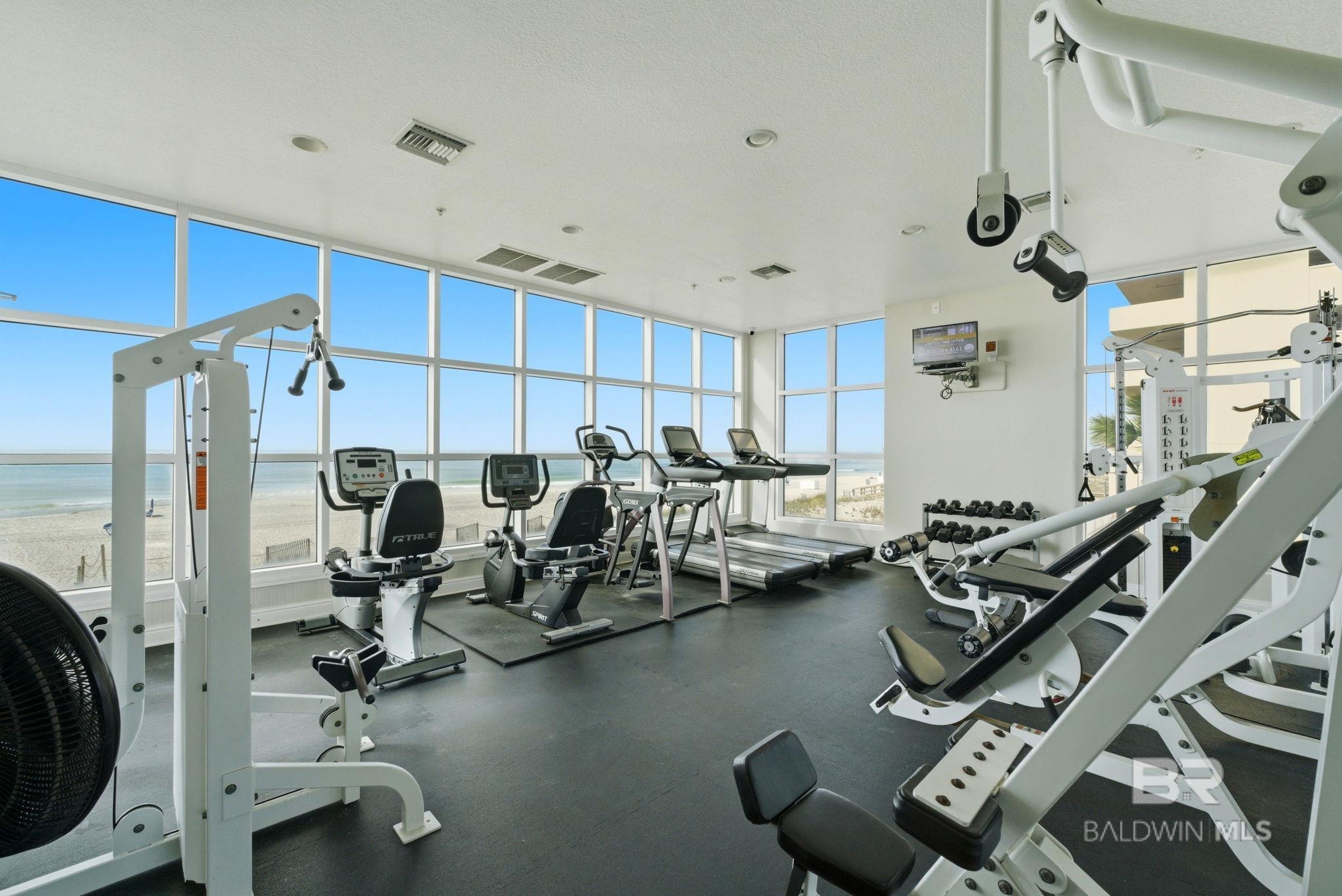 921 W Beach Boulevard 1307