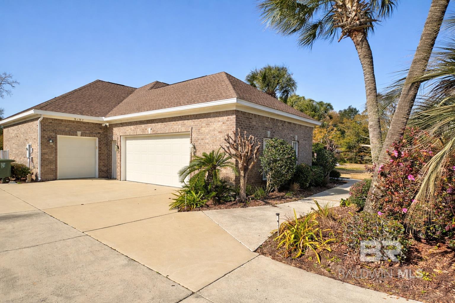 9197 Clubhouse Drive