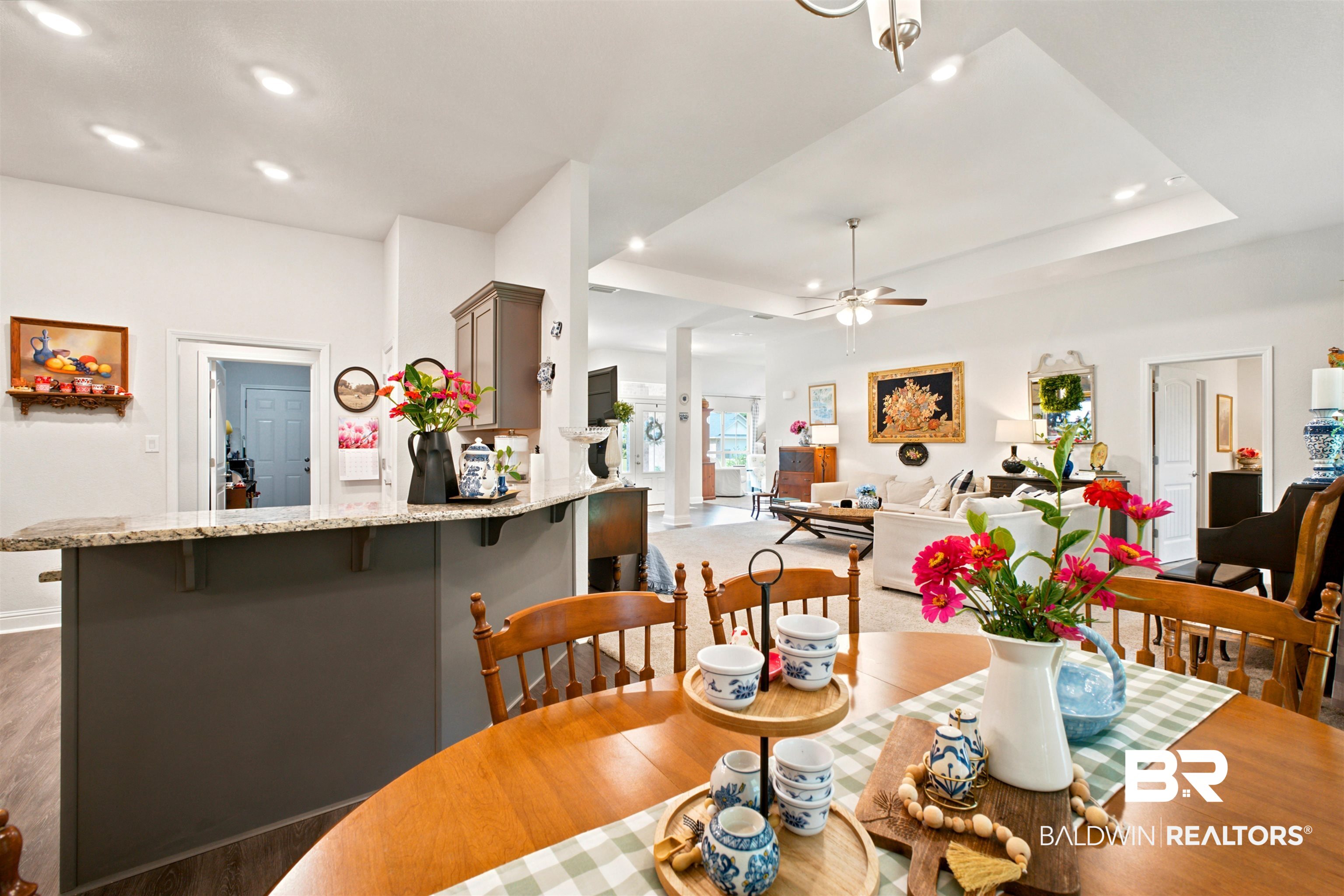 14877 Silver Oaks Loop