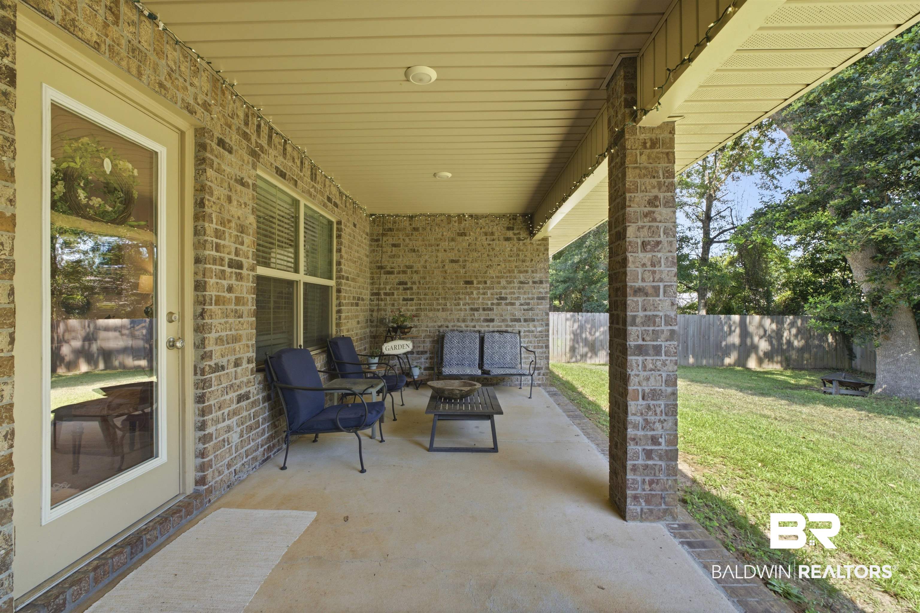 14877 Silver Oaks Loop