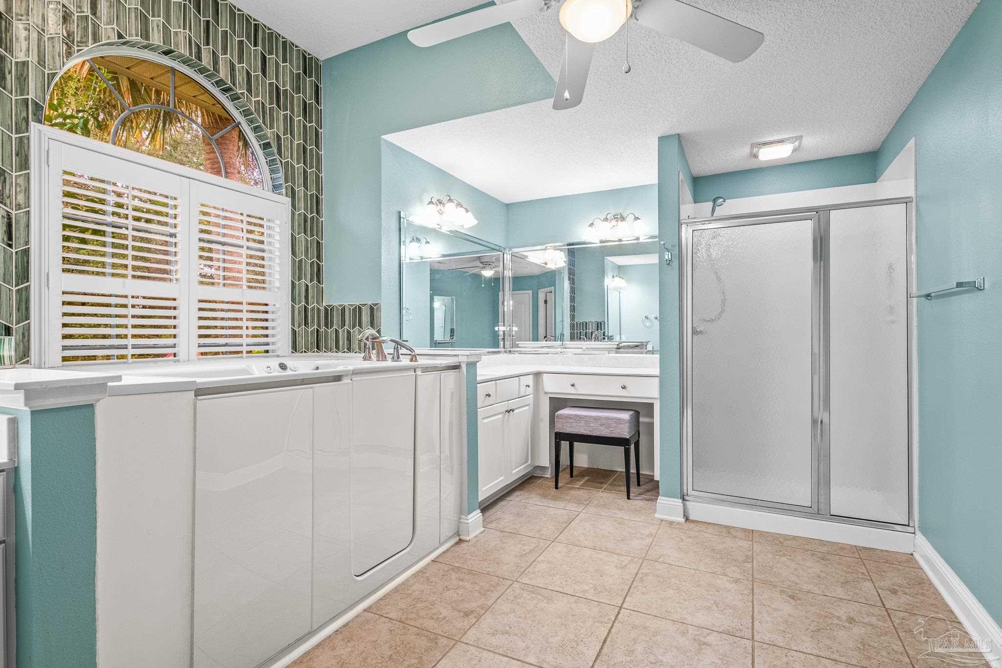 1000 Black Walnut Trl