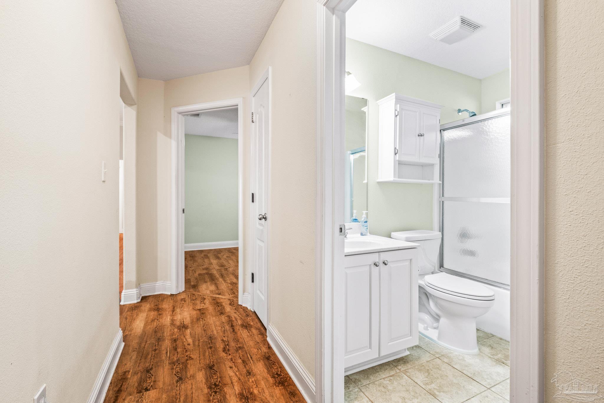 1000 Black Walnut Trl