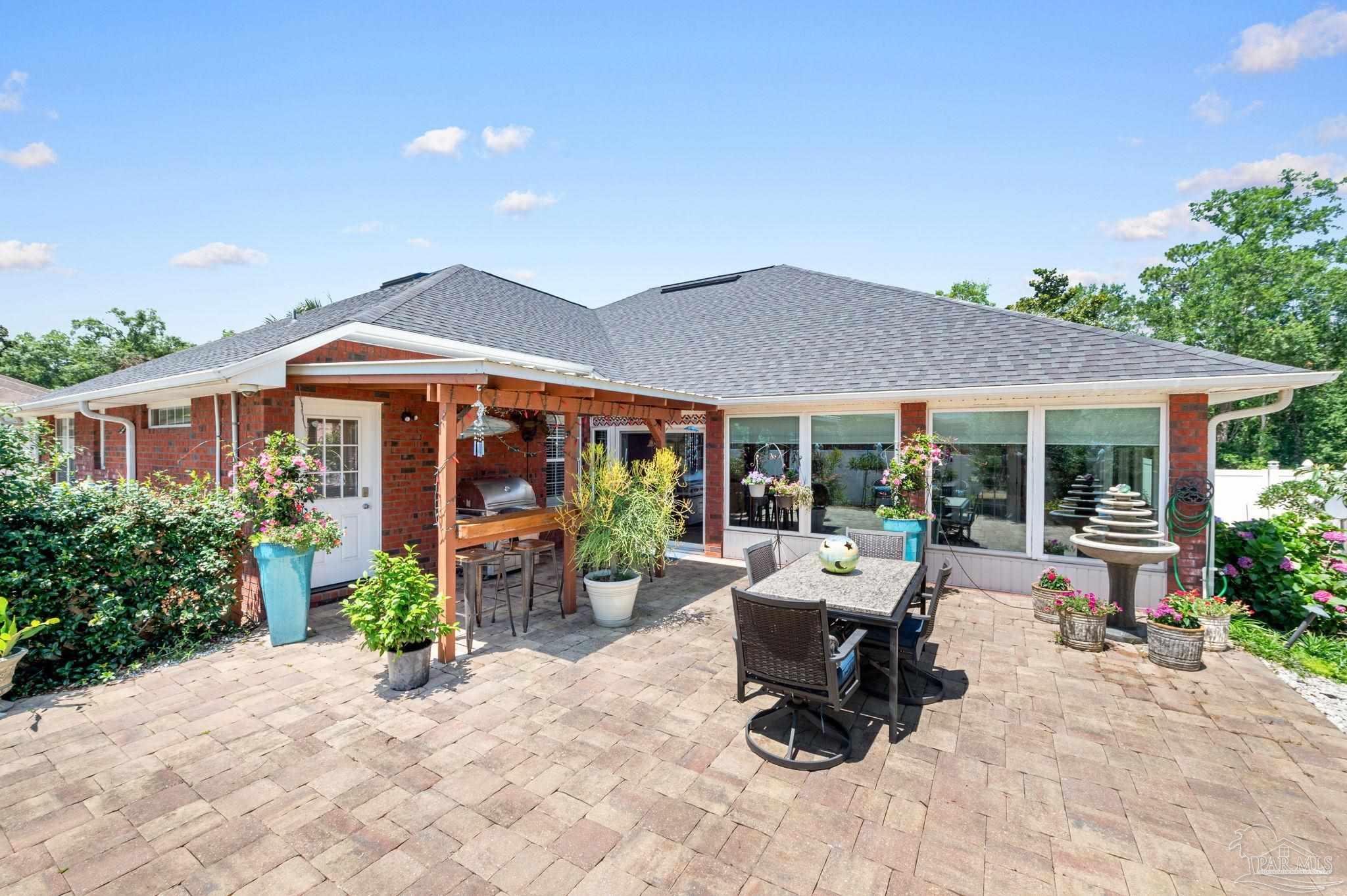 1000 Black Walnut Trl