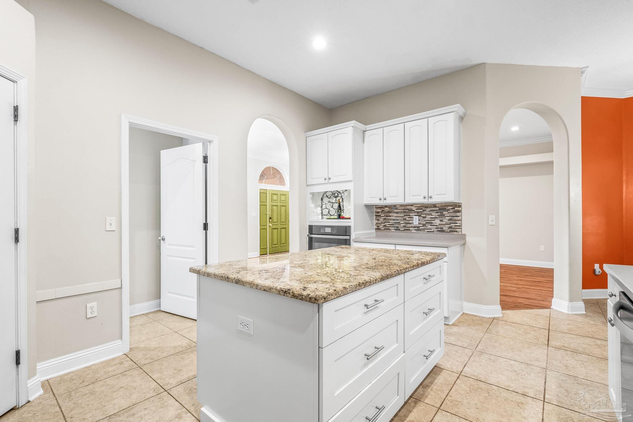 1000 Black Walnut Trl