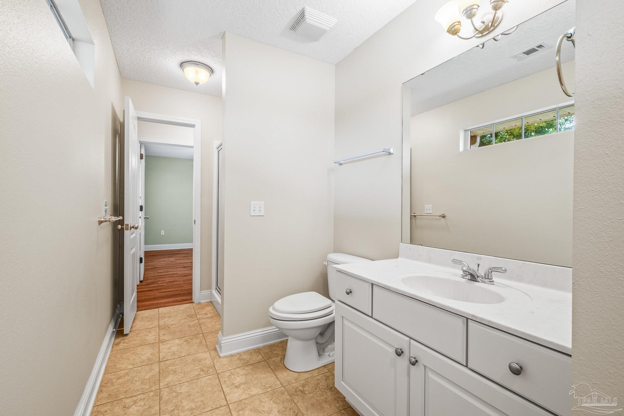 1000 Black Walnut Trl