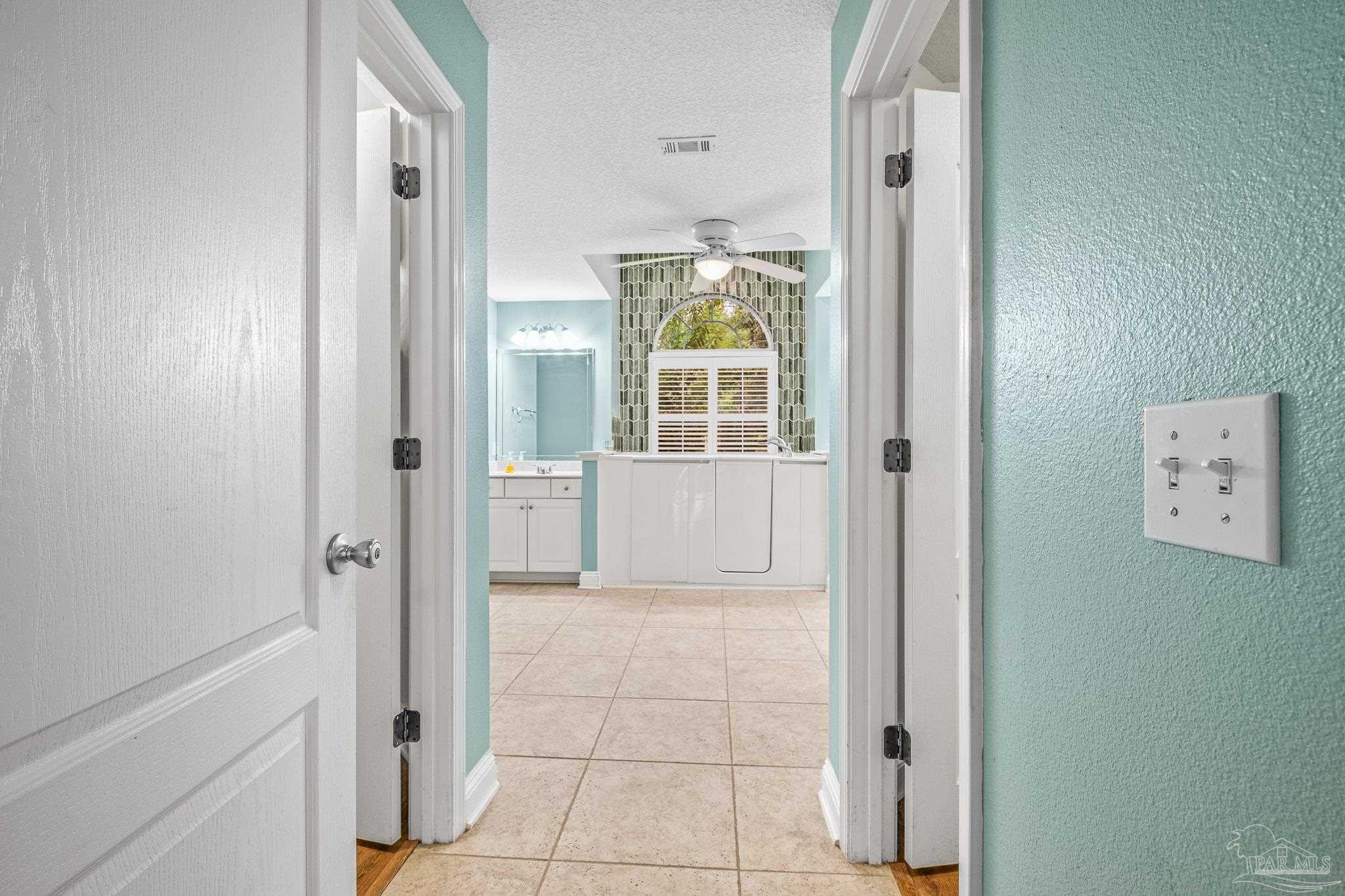 1000 Black Walnut Trl