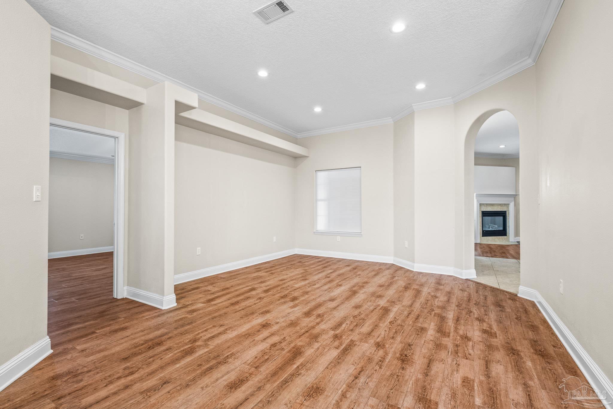 1000 Black Walnut Trl