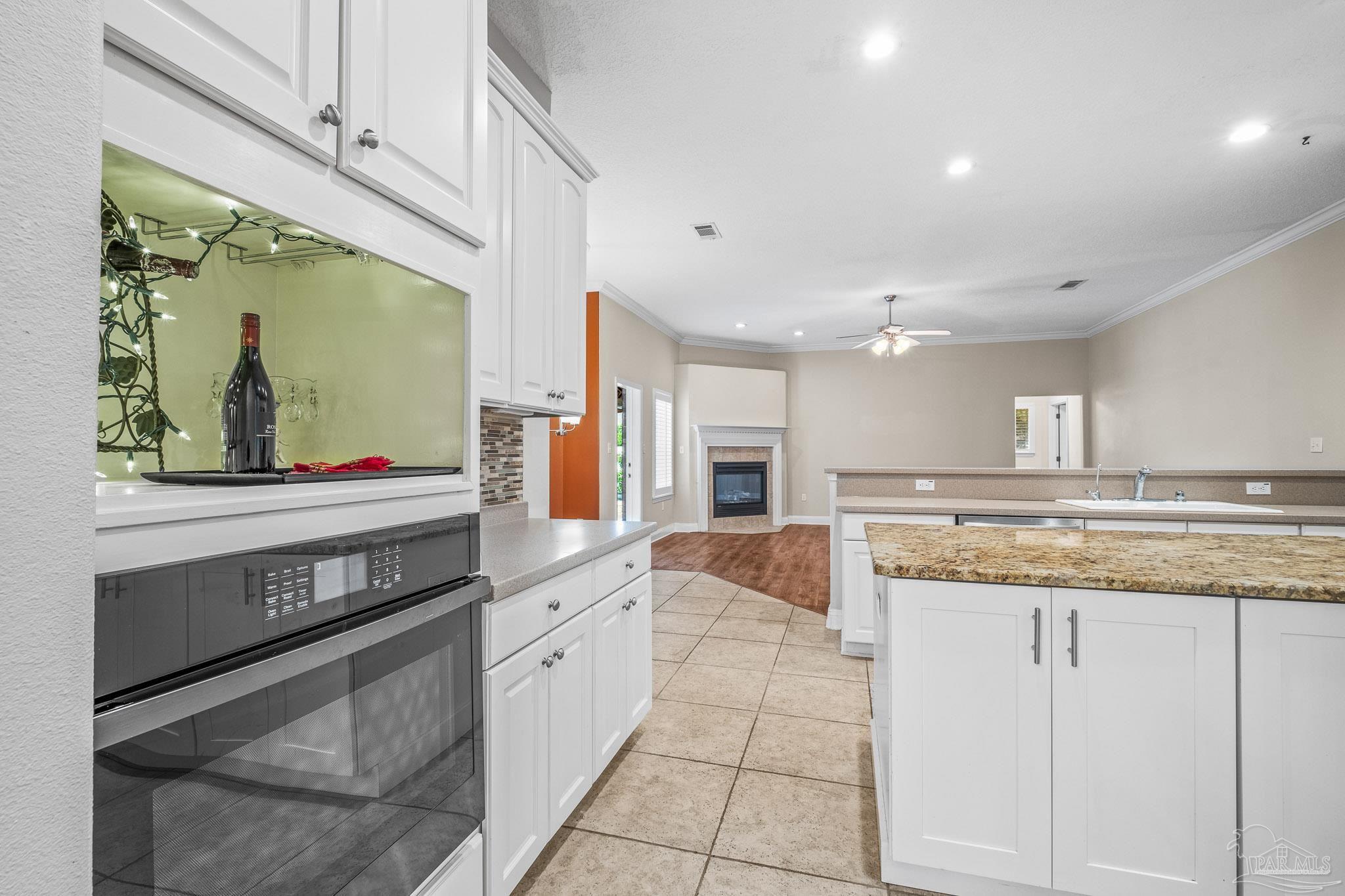 1000 Black Walnut Trl