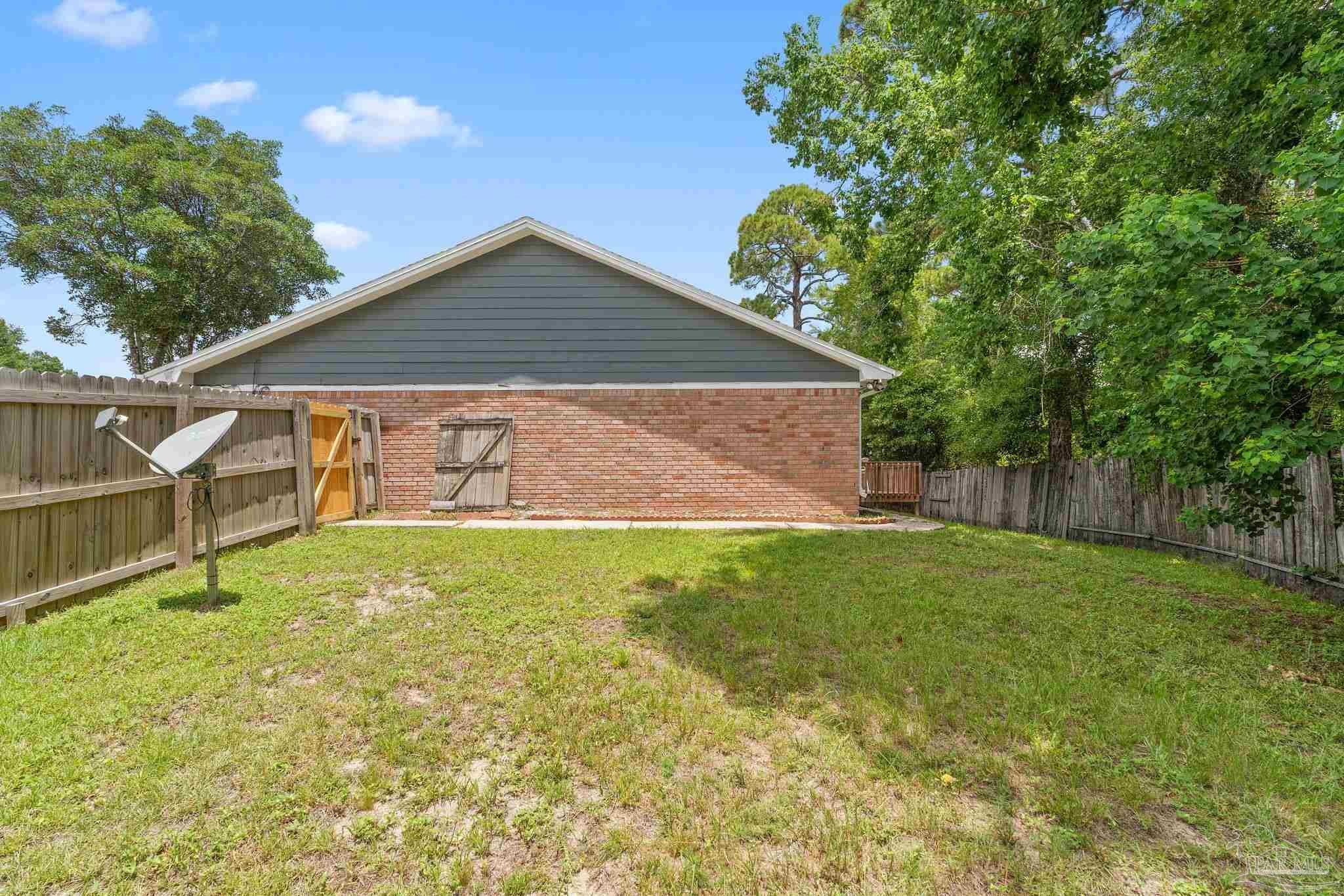 2004 Coral St