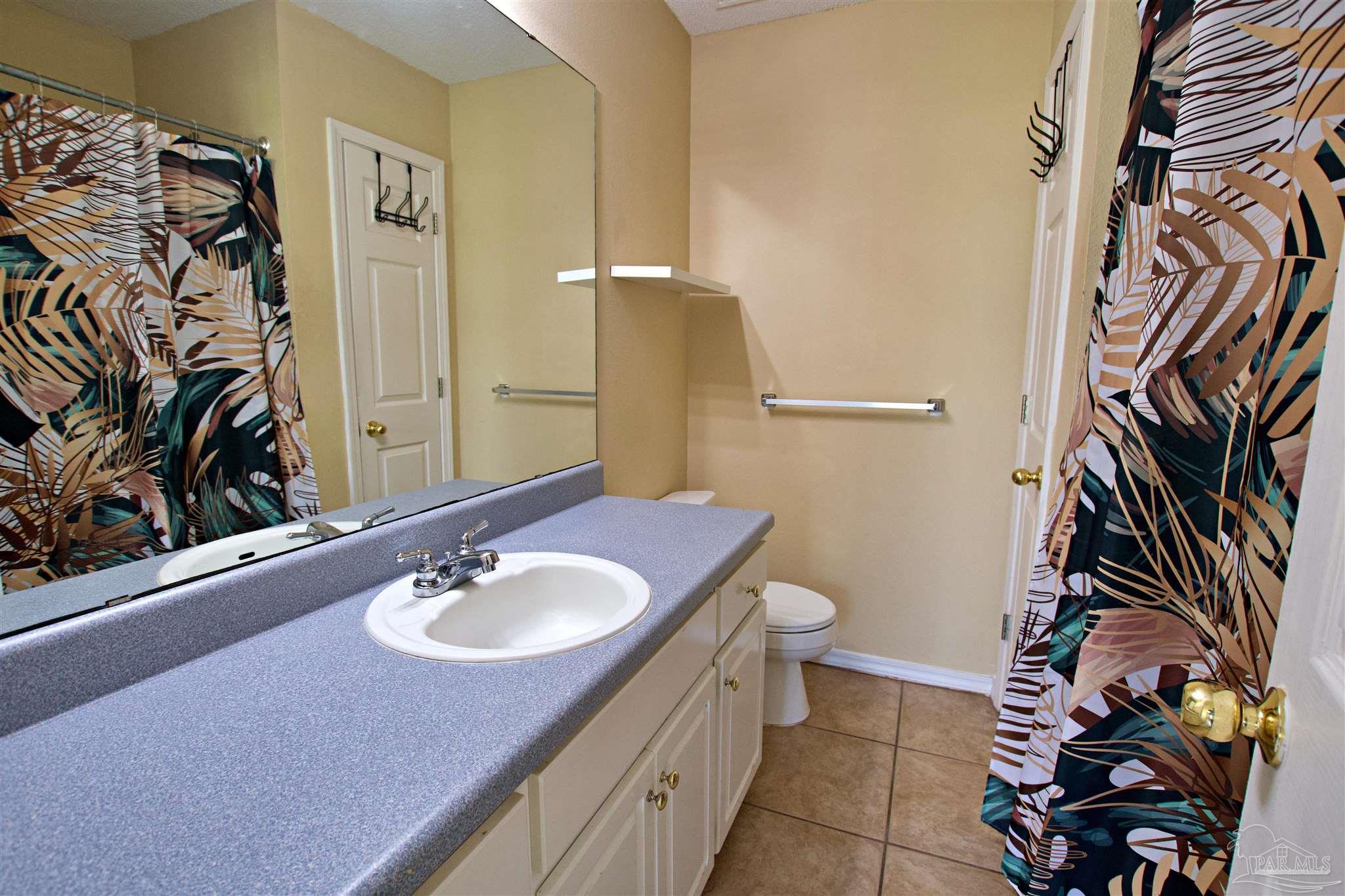 4007 Lochmoor Dr