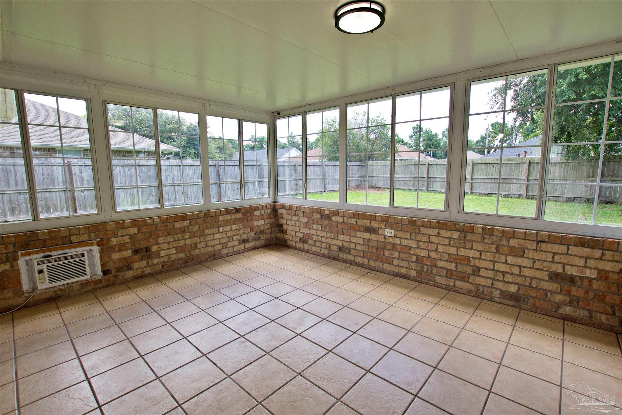 4007 Lochmoor Dr