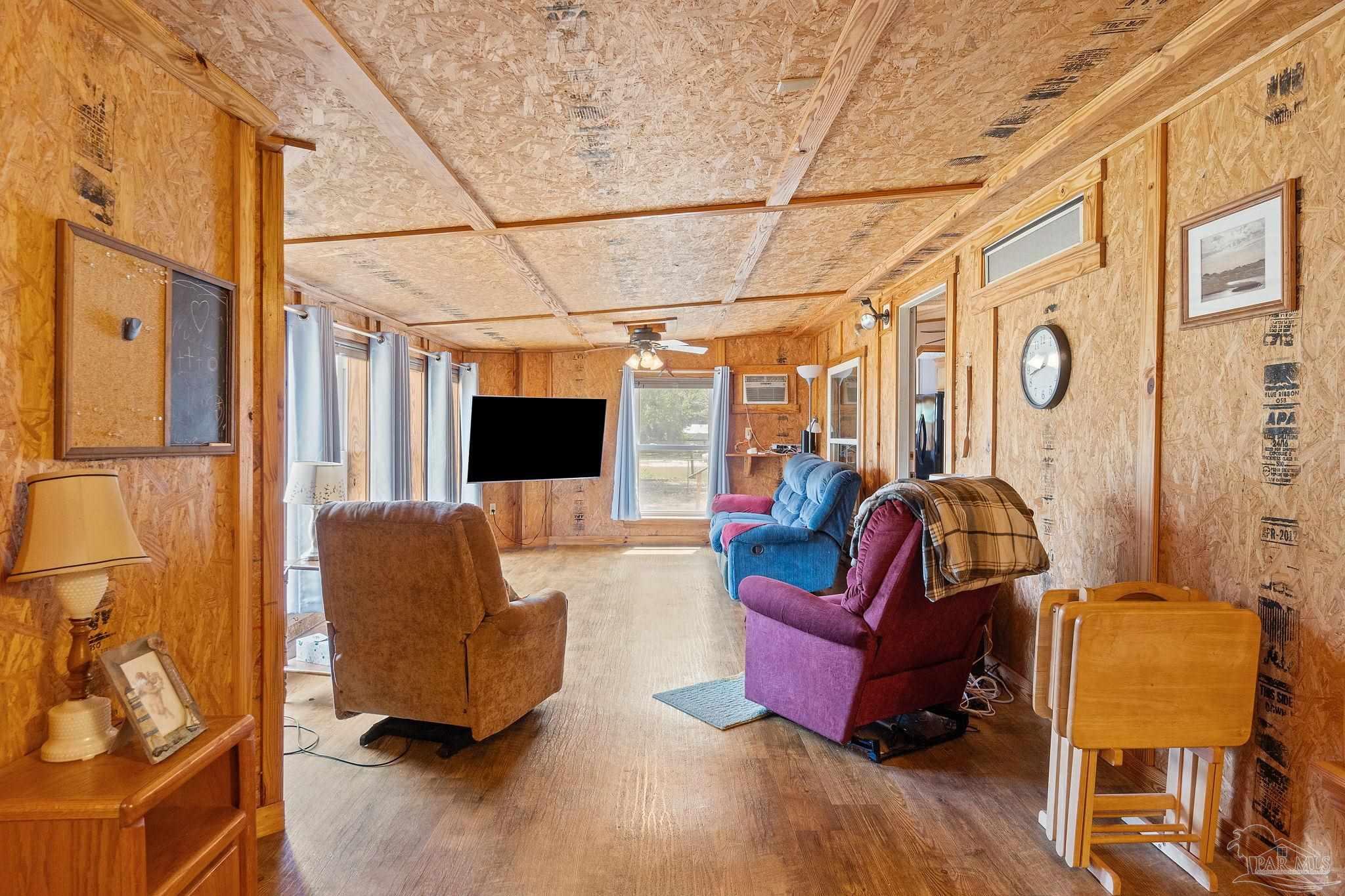 4441 Sleepy Hammock Dr