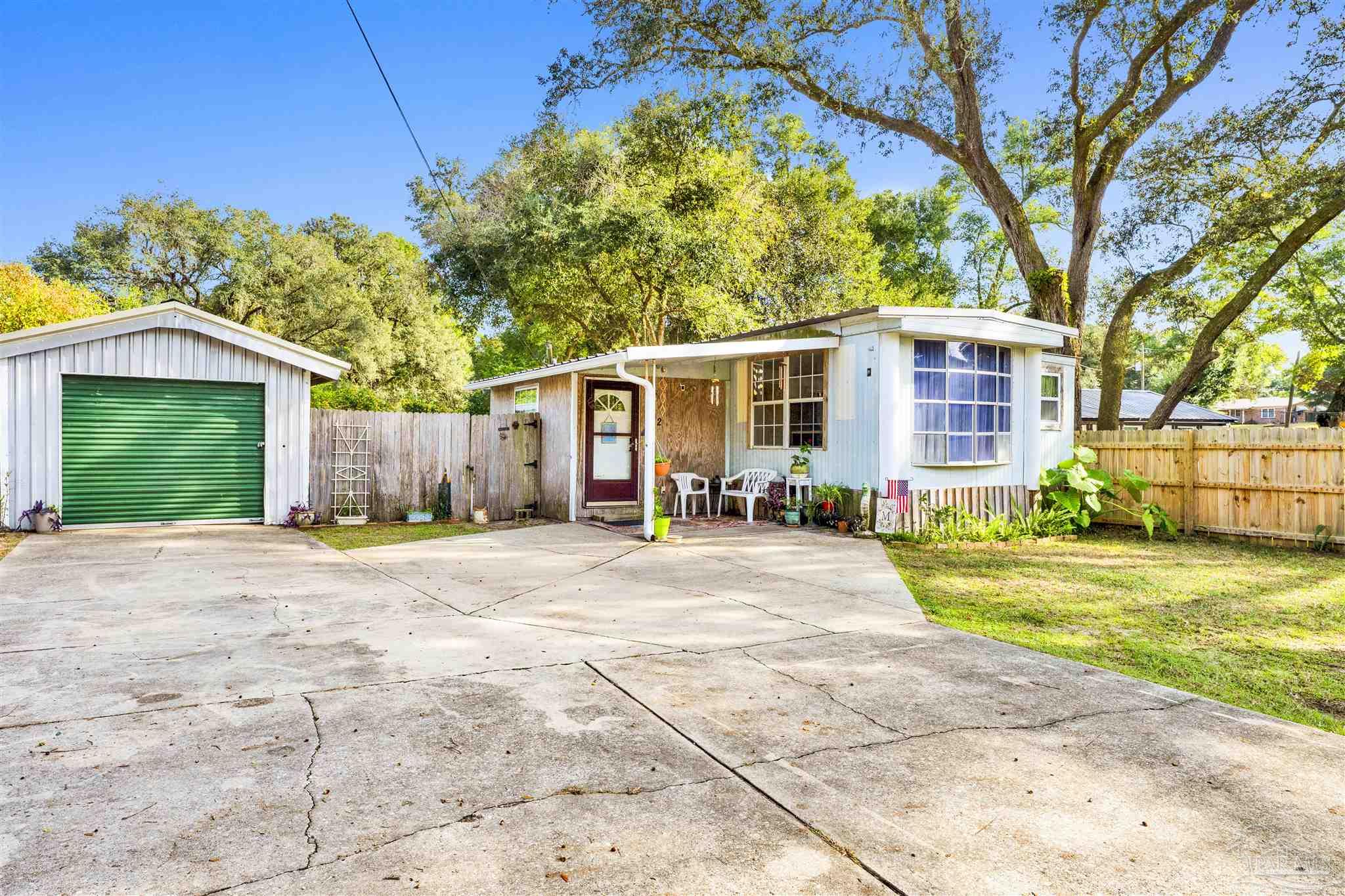 402 N 62nd Ave