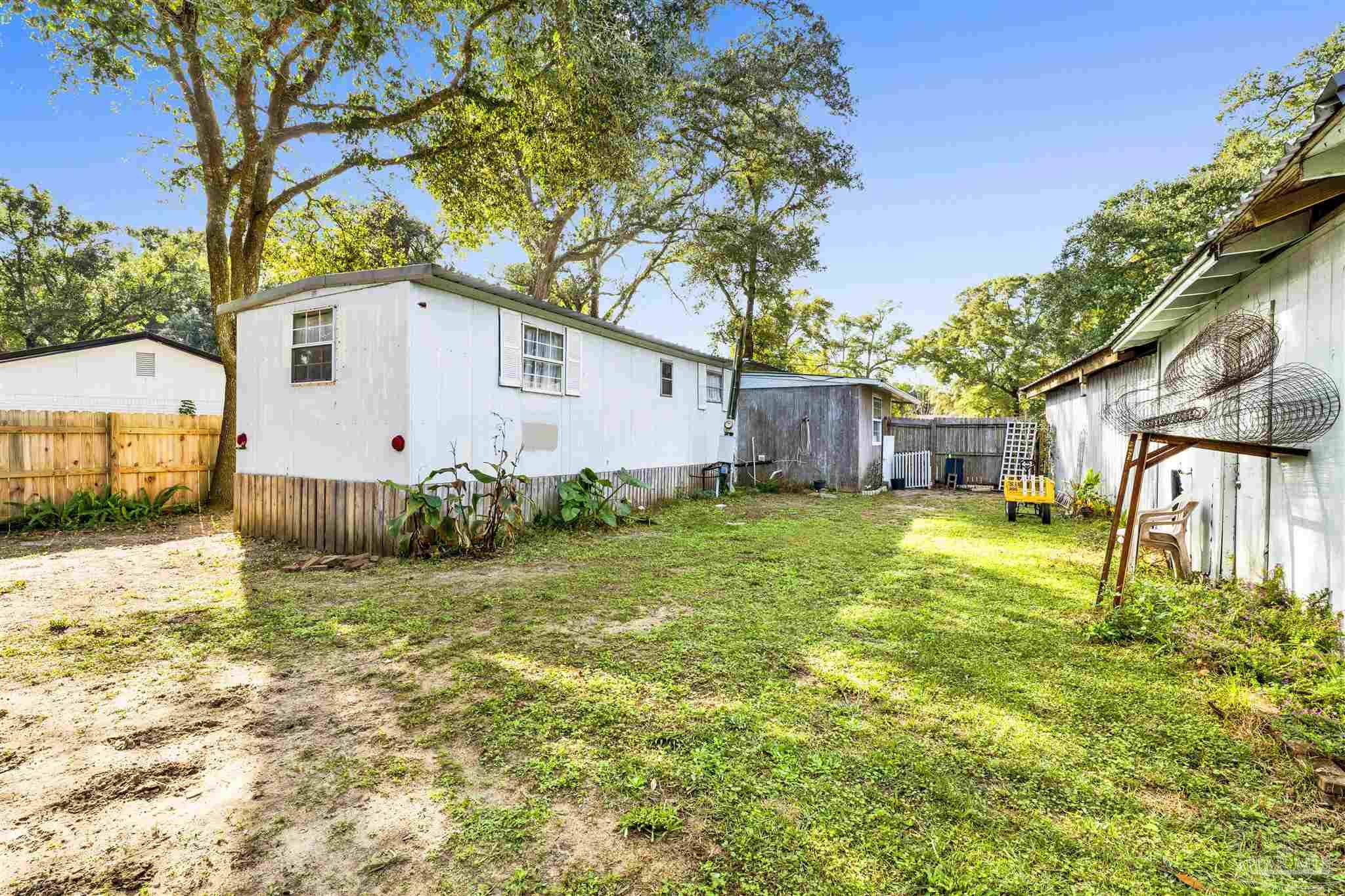 402 N 62nd Ave