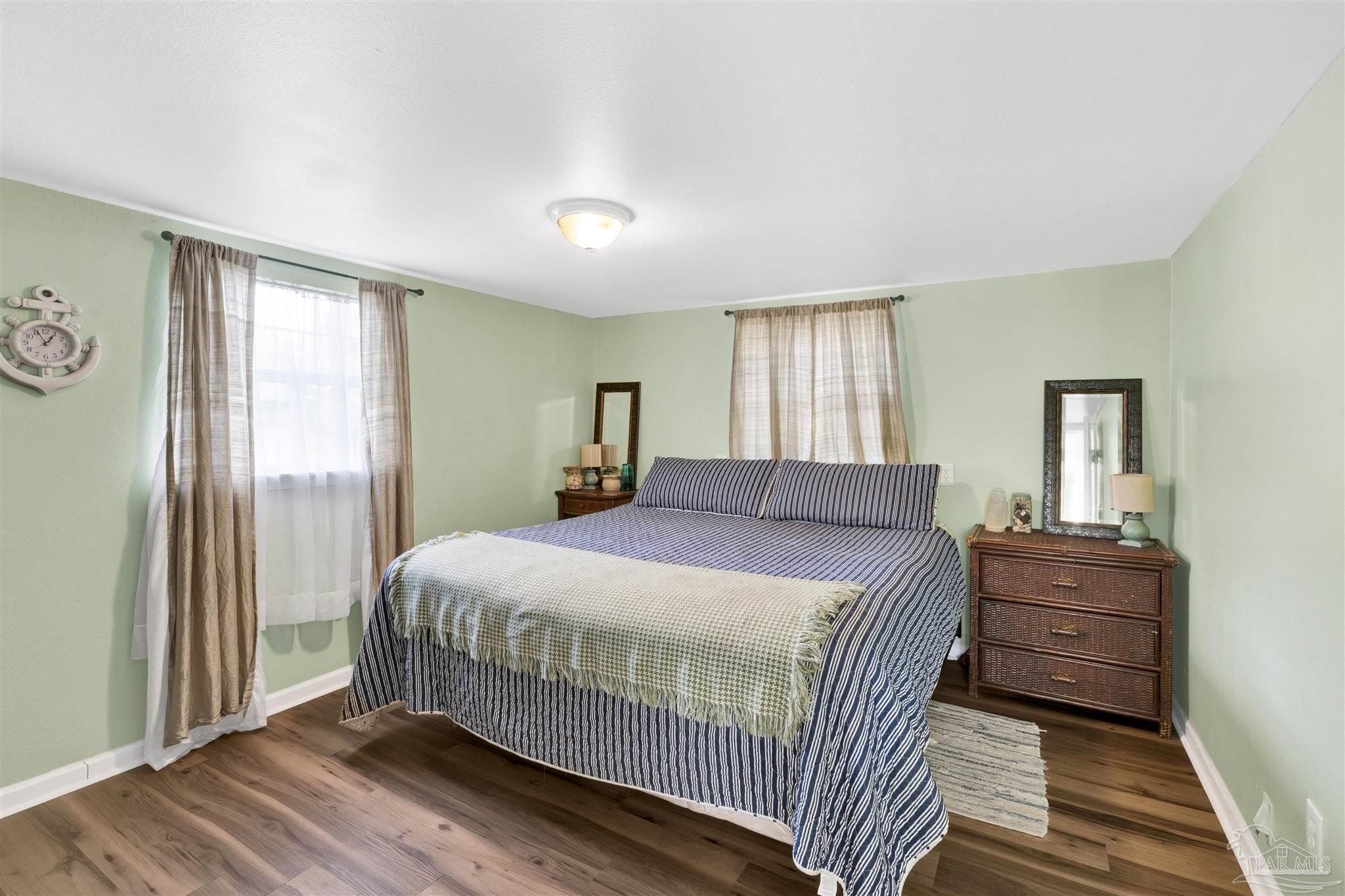 402 N 62nd Ave