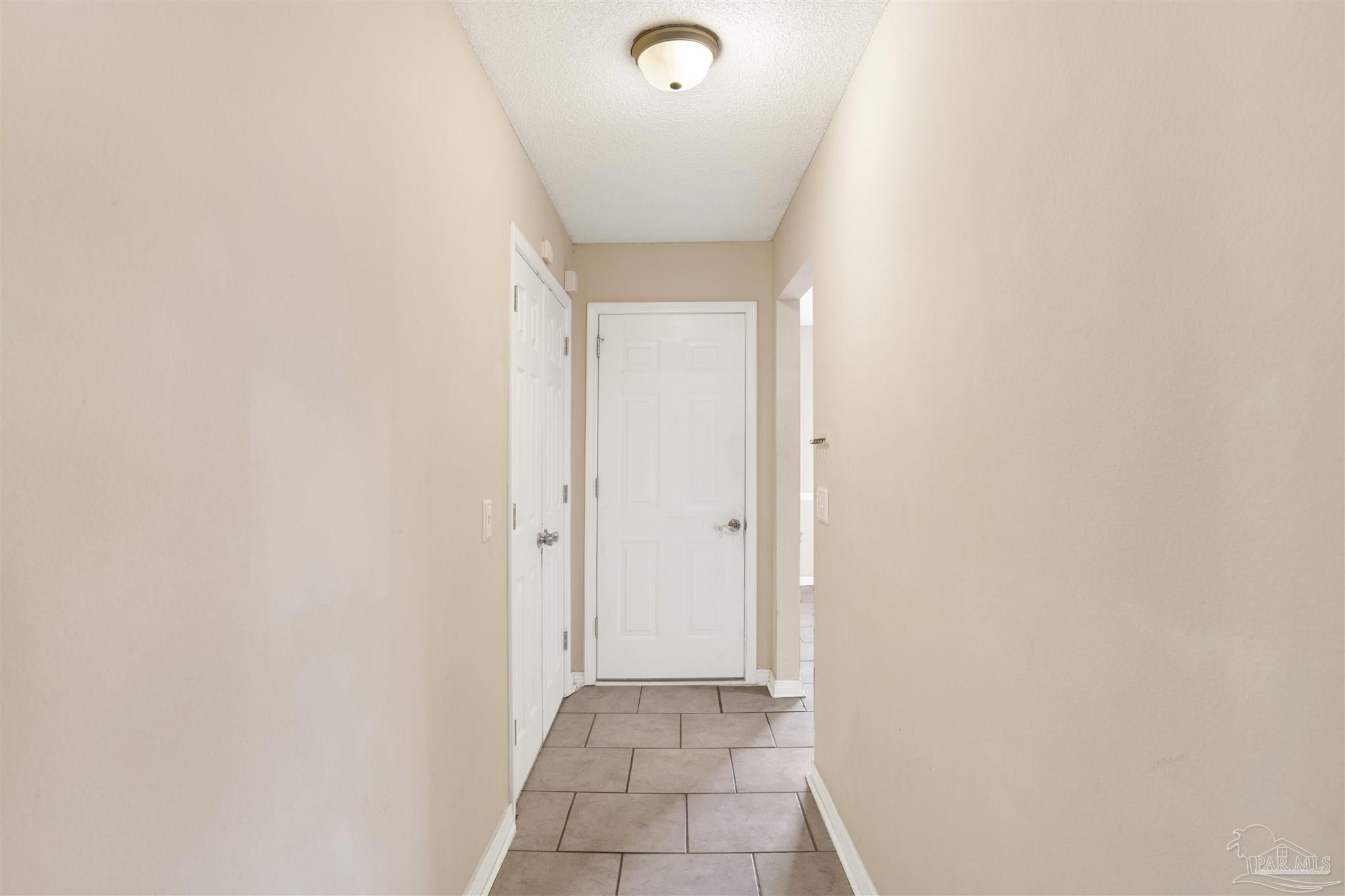 1024 Oak View Dr