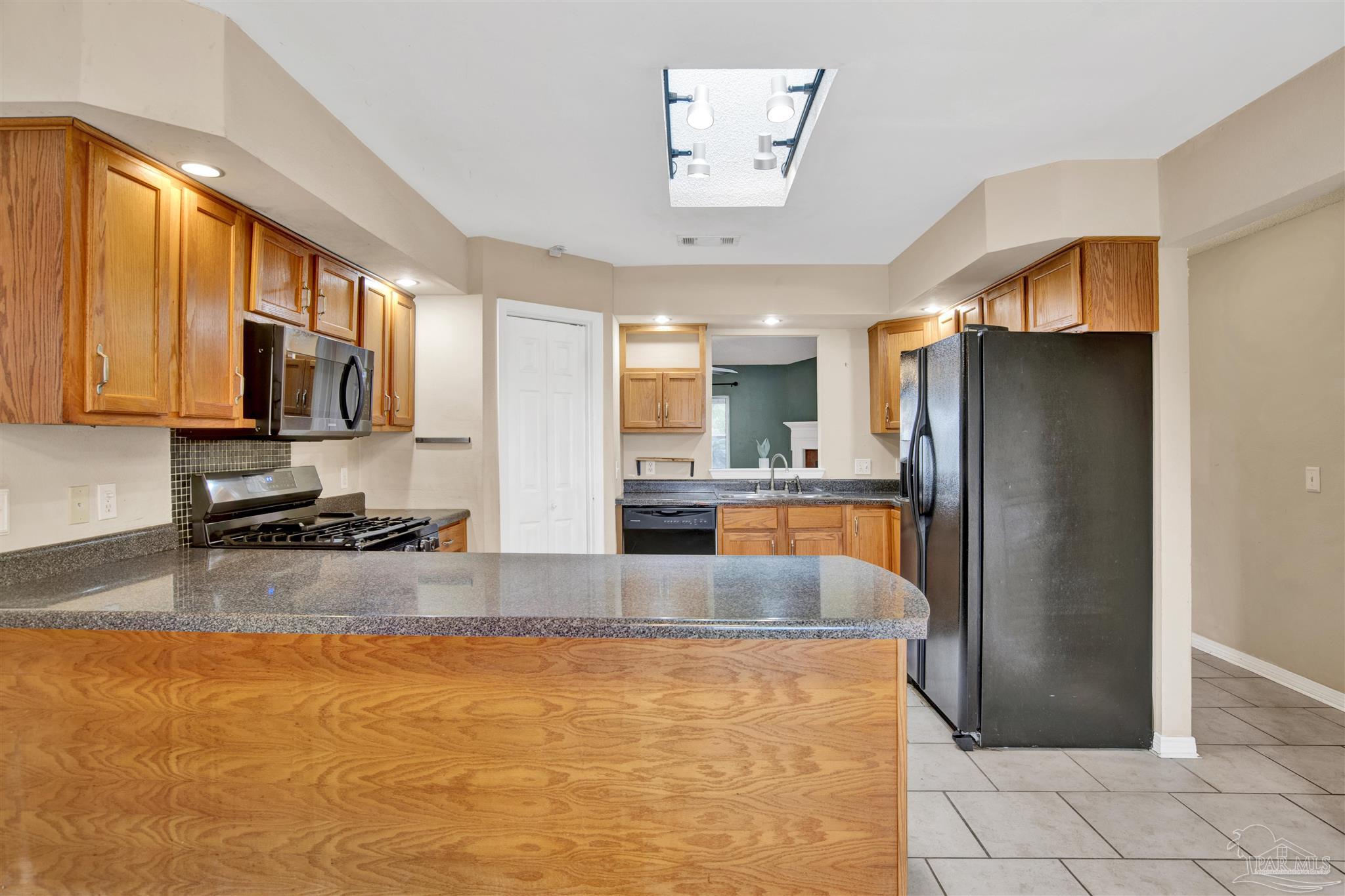 1024 Oak View Dr