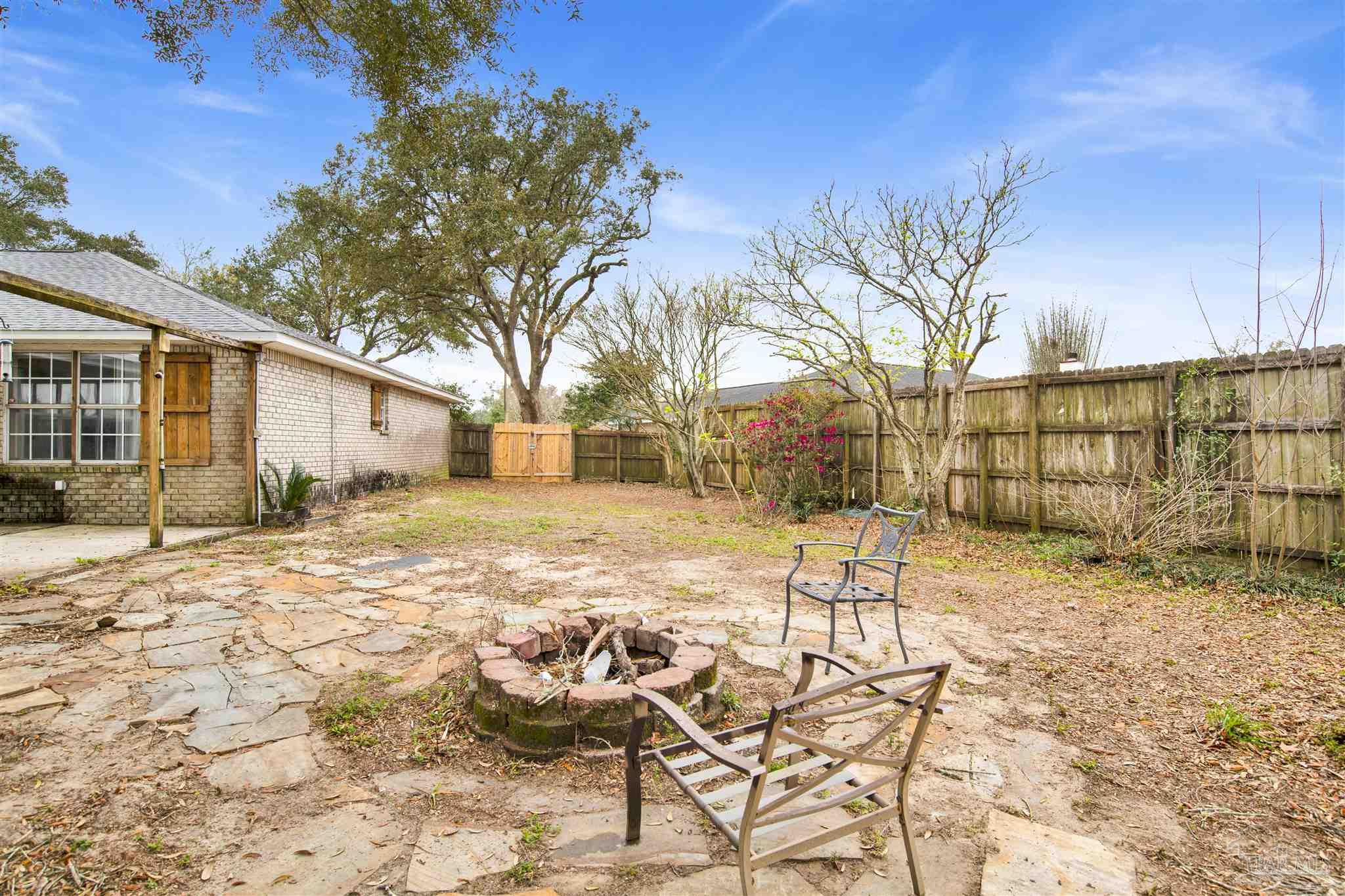 1024 Oak View Dr