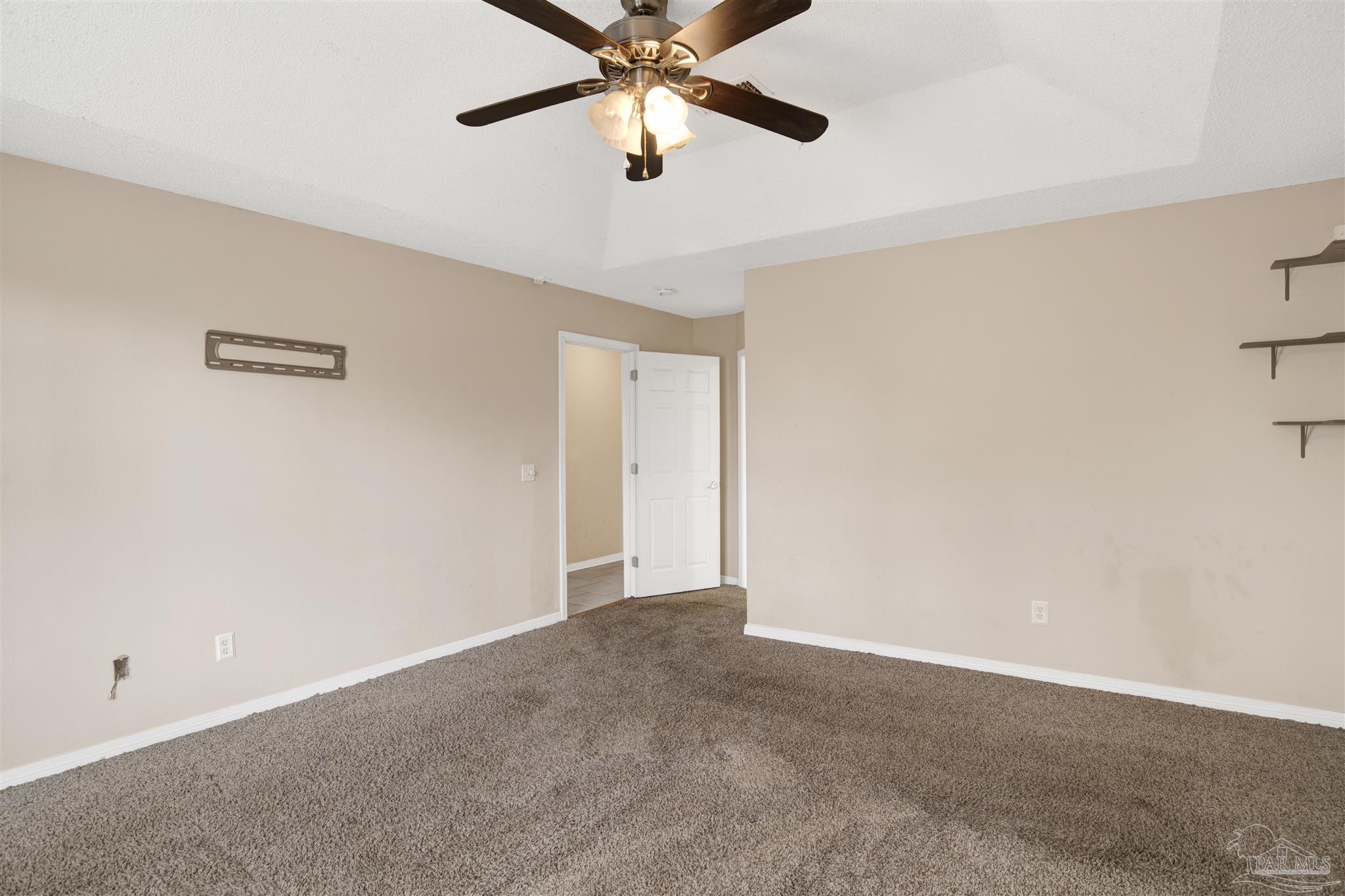 1024 Oak View Dr
