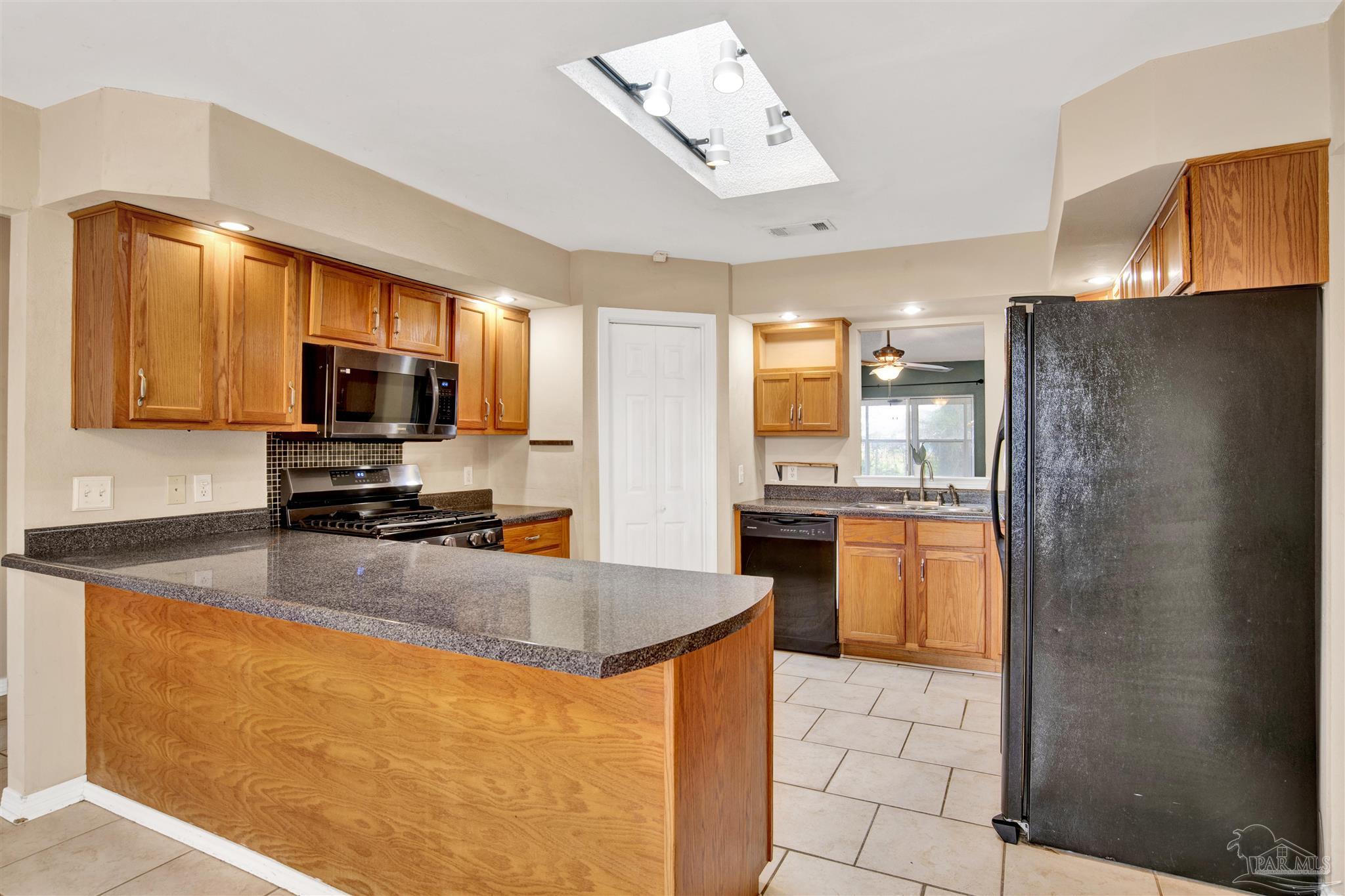 1024 Oak View Dr