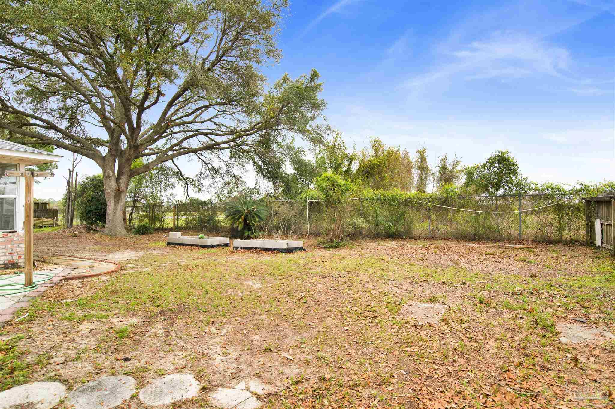 1024 Oak View Dr