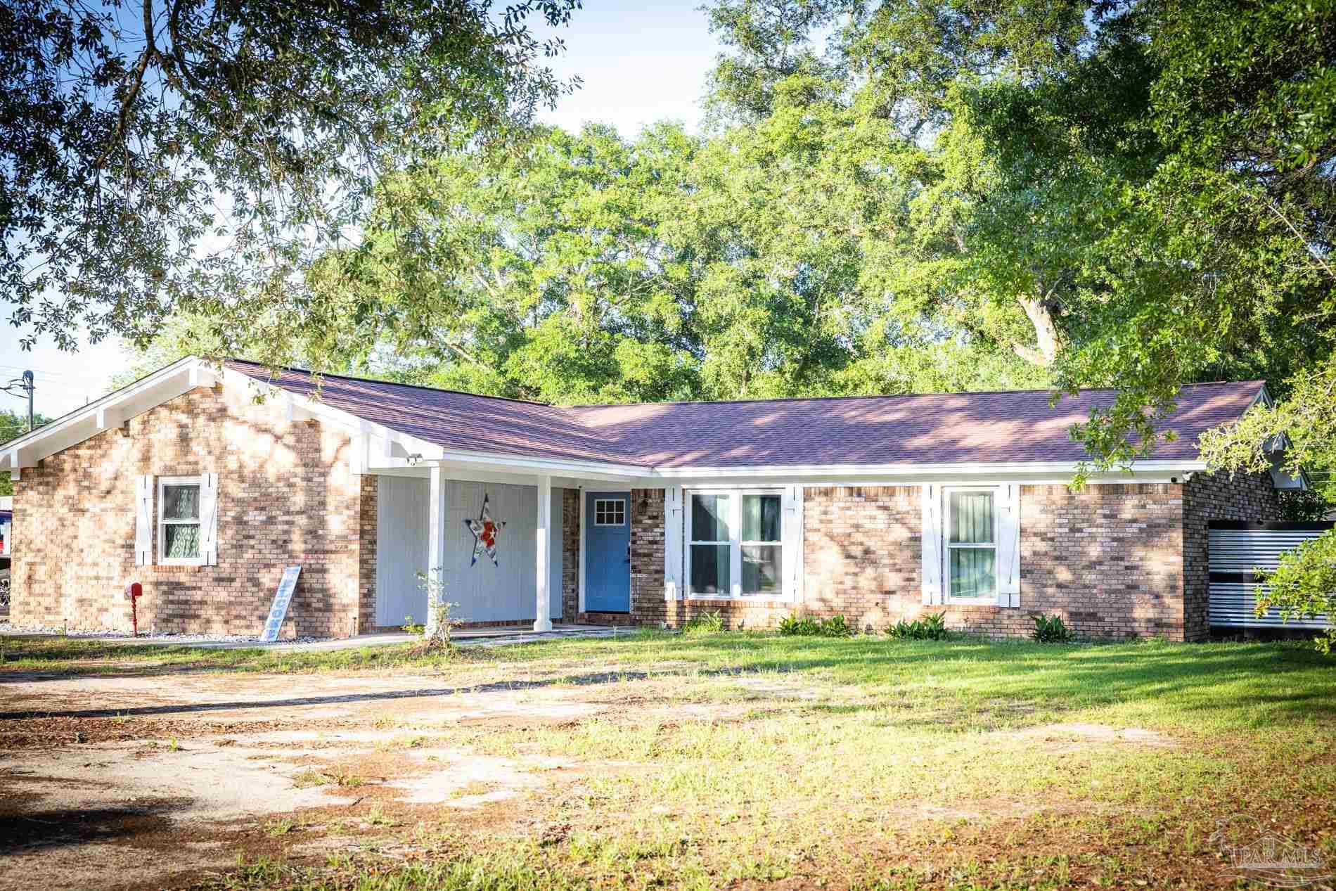 6036 Oakwood Dr