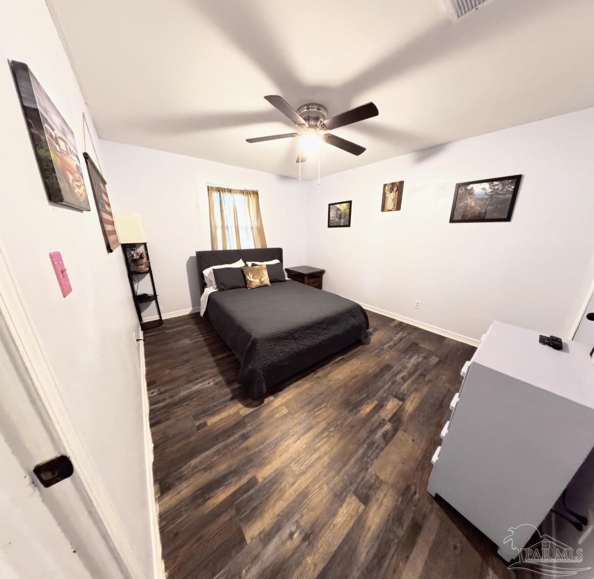 6036 Oakwood Dr