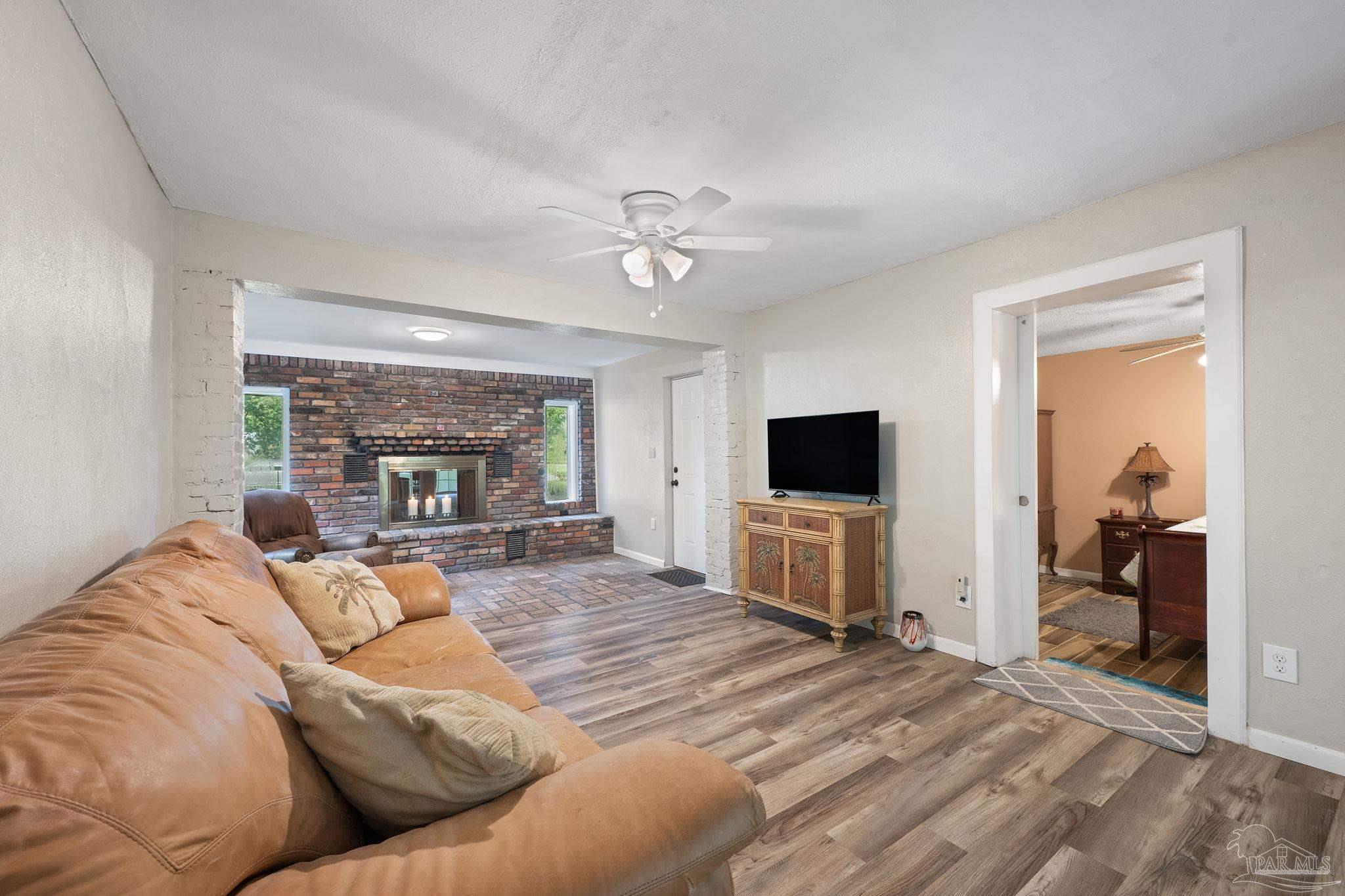 1212 Paulding Ave