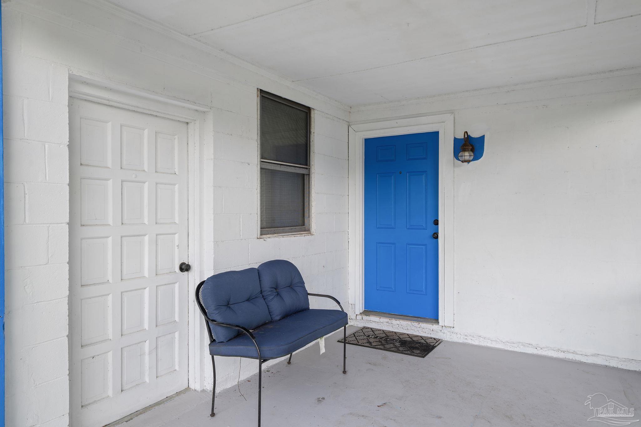1212 Paulding Ave