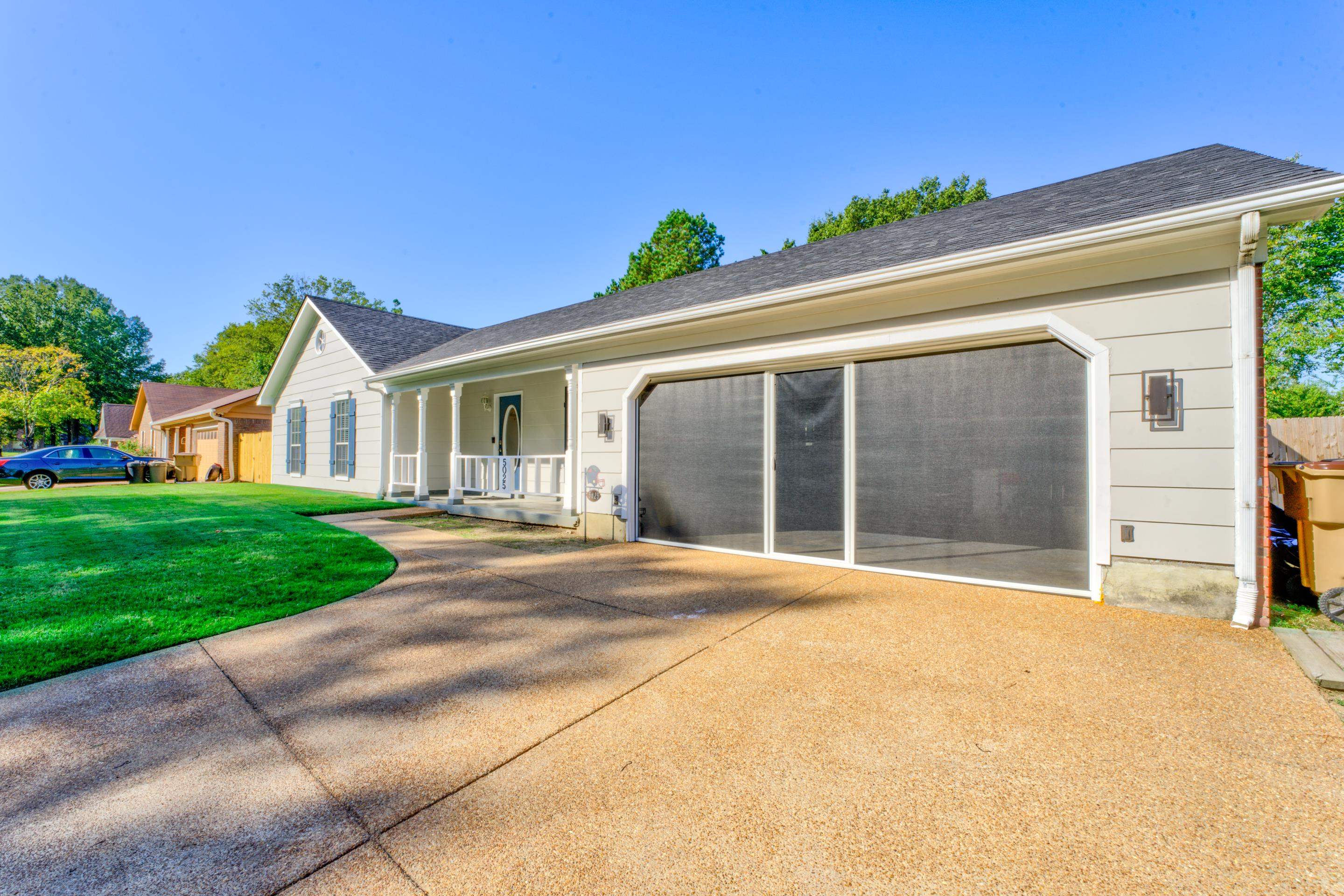 5025 HICKORY BARK DR