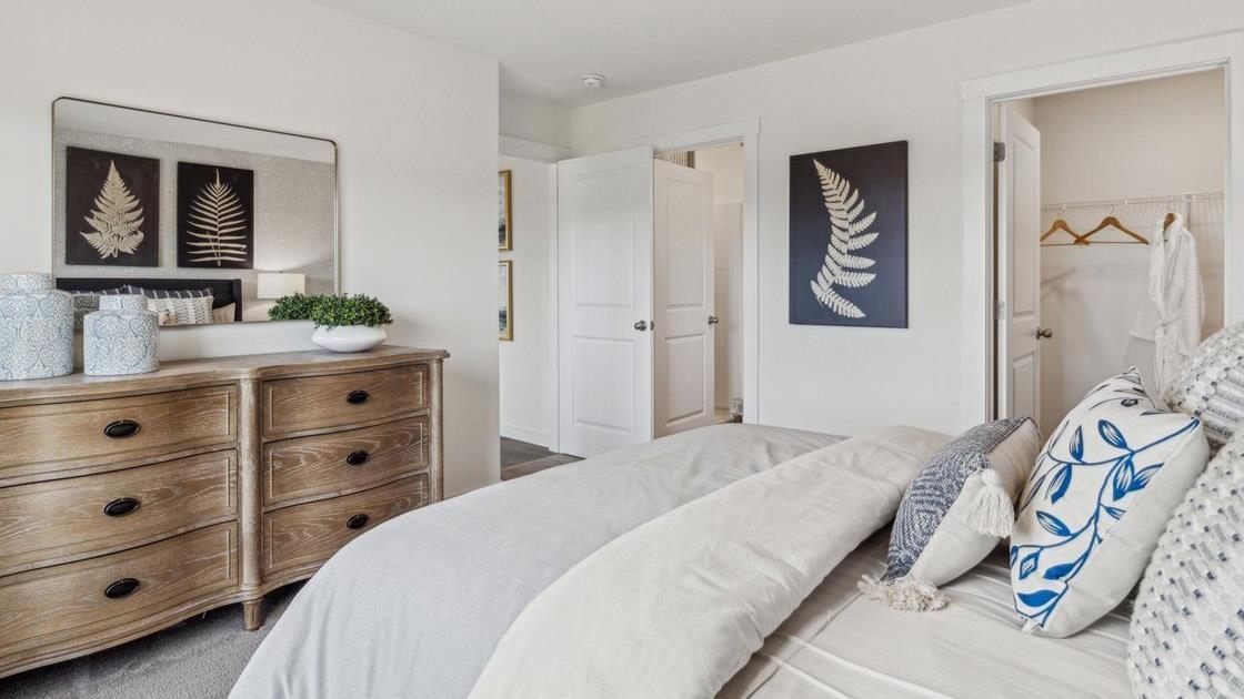 4510 ROYSTER CREEK DR N