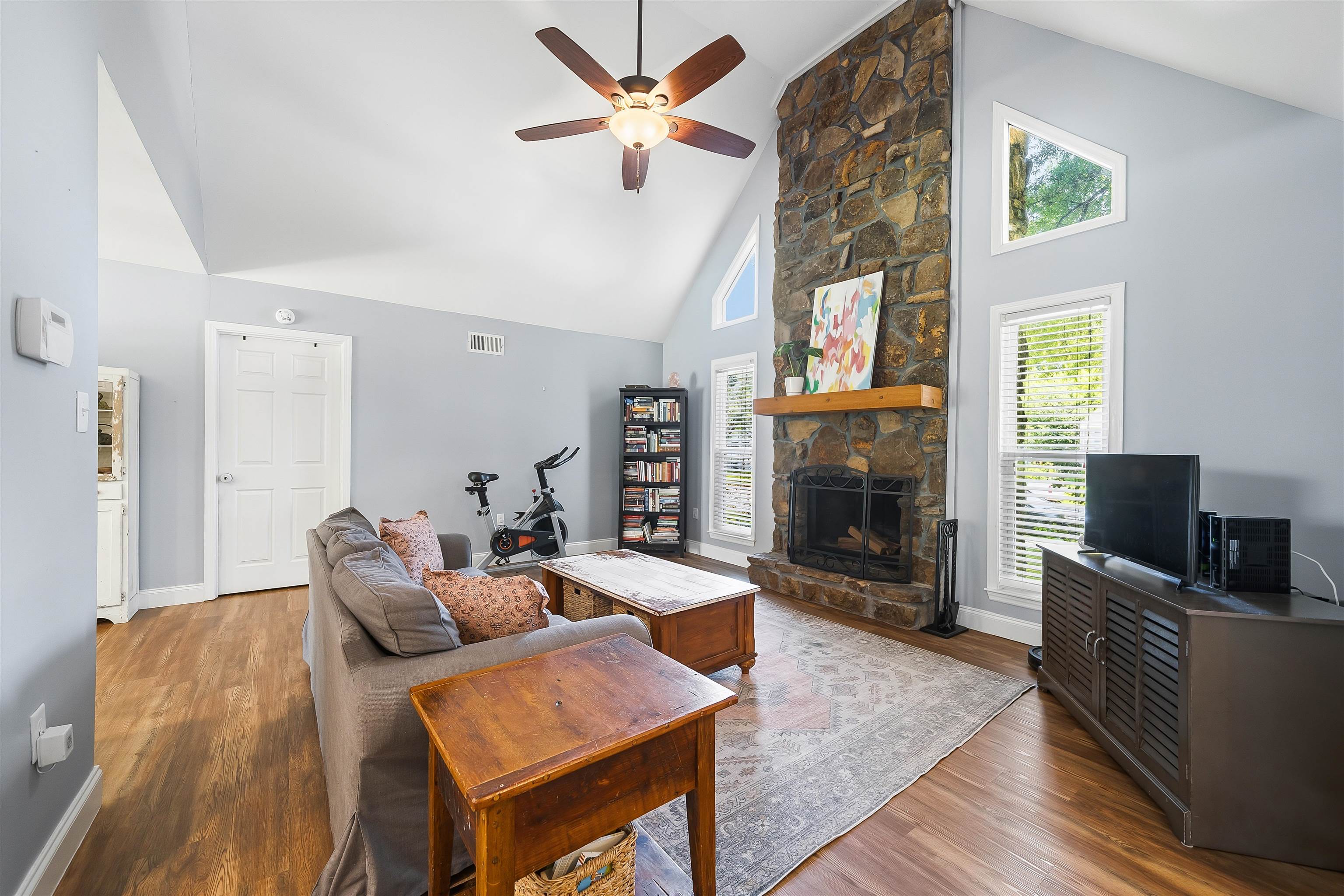 4189 LUTHER RD
