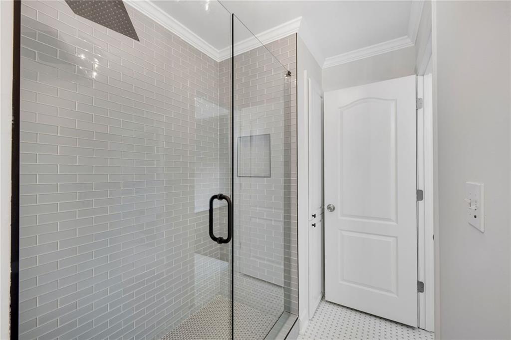 5995 Ettington Drive