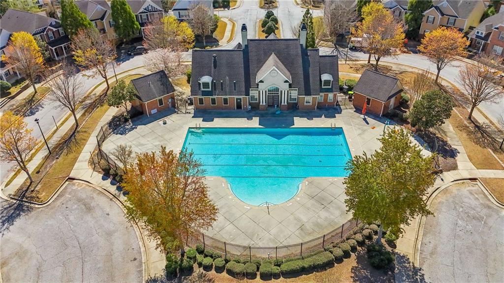 817 Regal Lane SW