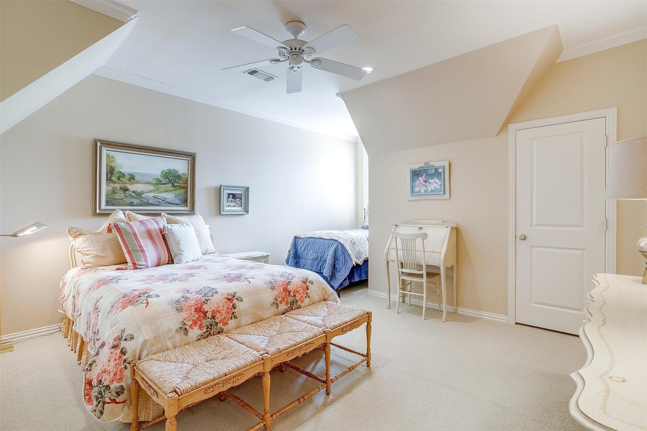 4954 Westbriar Drive